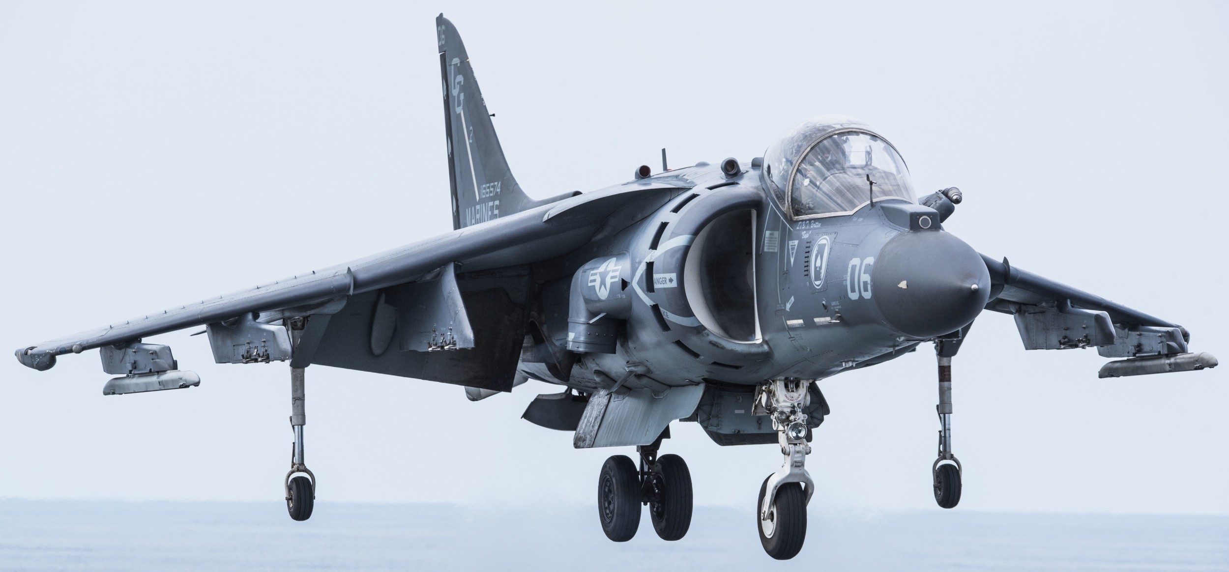 vma-231 ace of spades marine attack squadron av-8b harrier uss wasp lhd-1 145