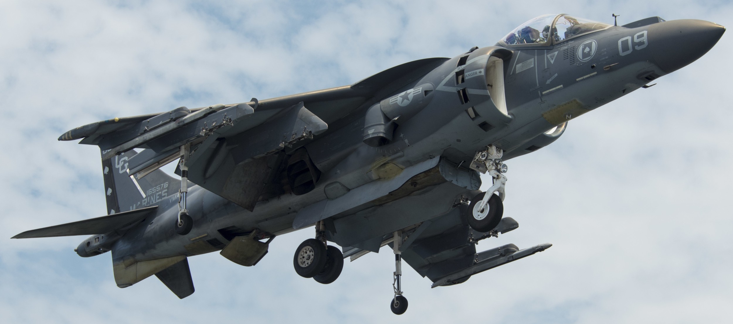 vma-231 ace of spades marine attack squadron av-8b harrier uss wasp lhd-1 152