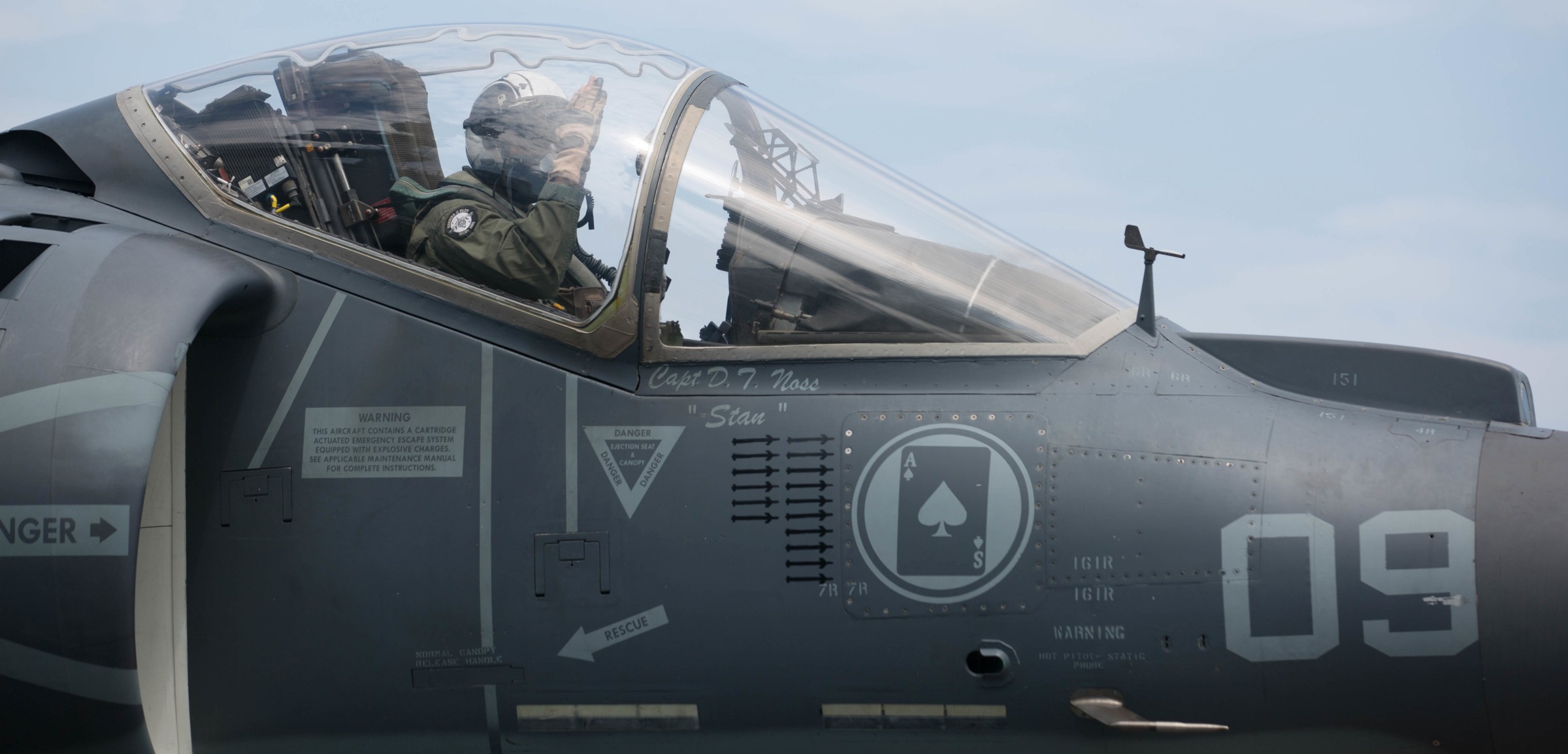 vma-231 ace of spades marine attack squadron av-8b harrier uss wasp lhd-1 155