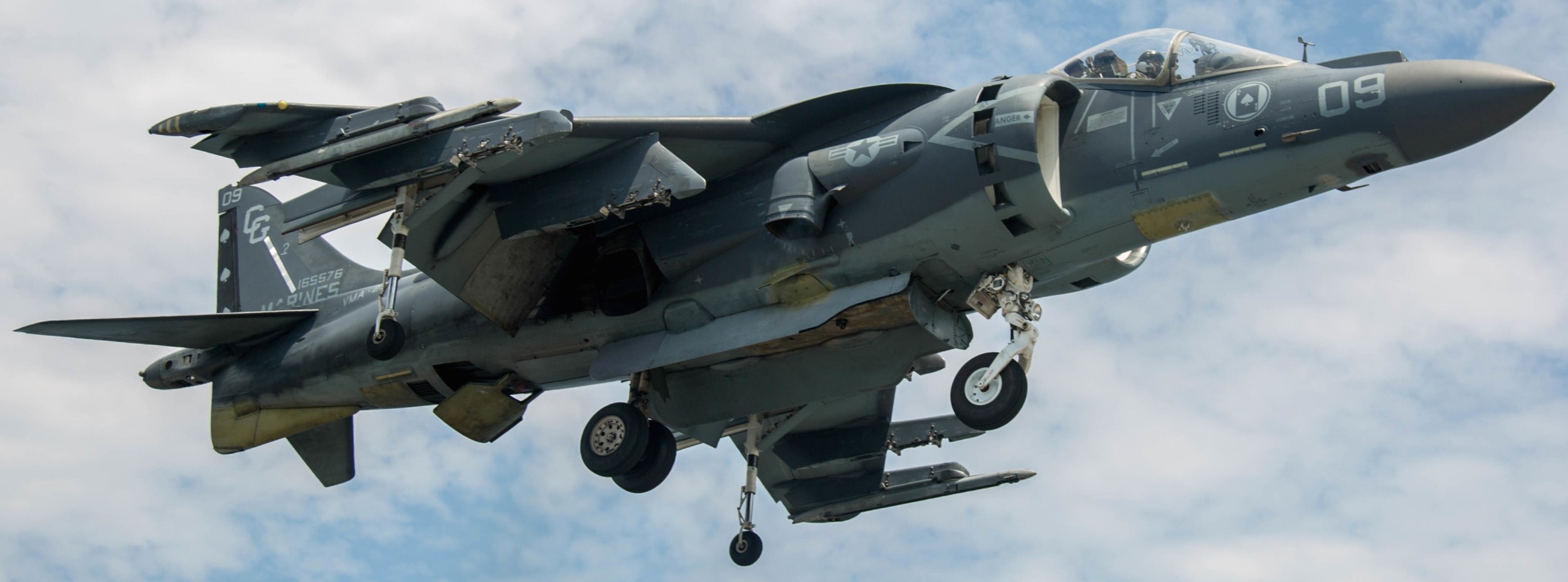 vma-231 ace of spades marine attack squadron av-8b harrier uss wasp lhd-1 157