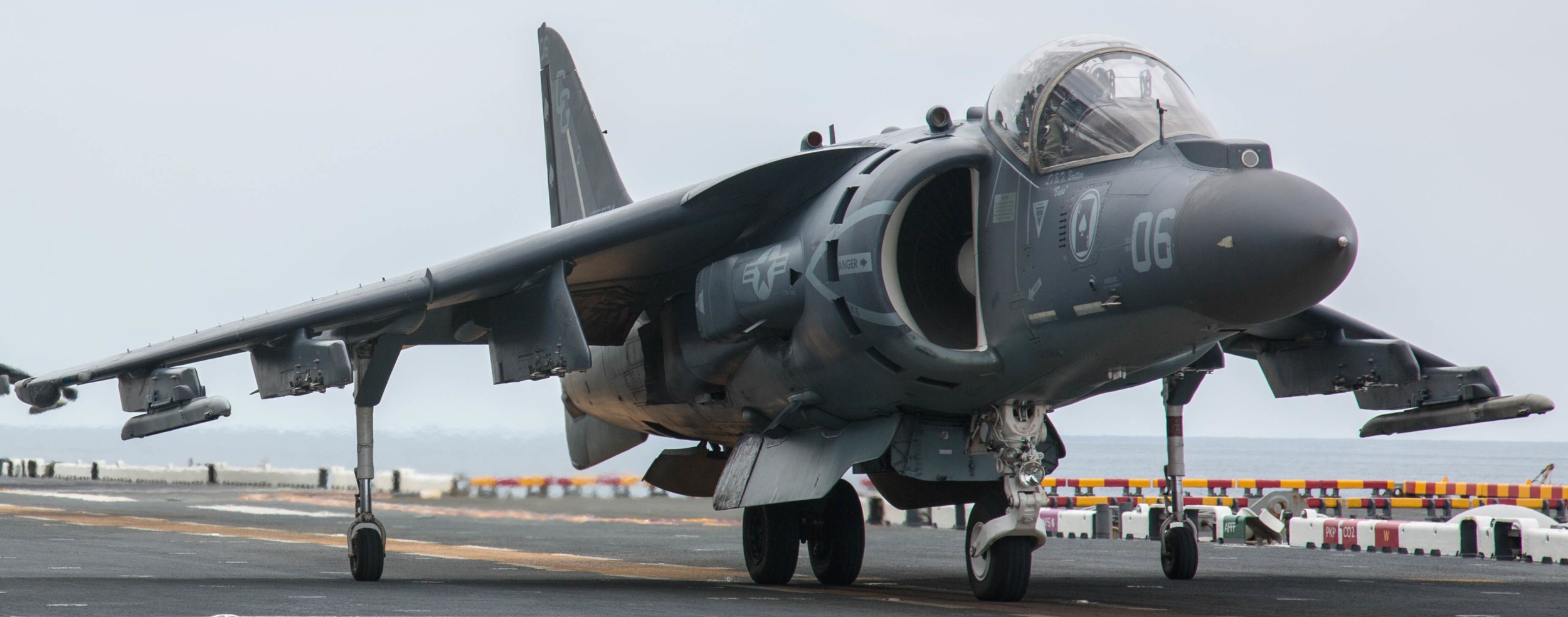 vma-231 ace of spades marine attack squadron av-8b harrier uss wasp lhd-1 159