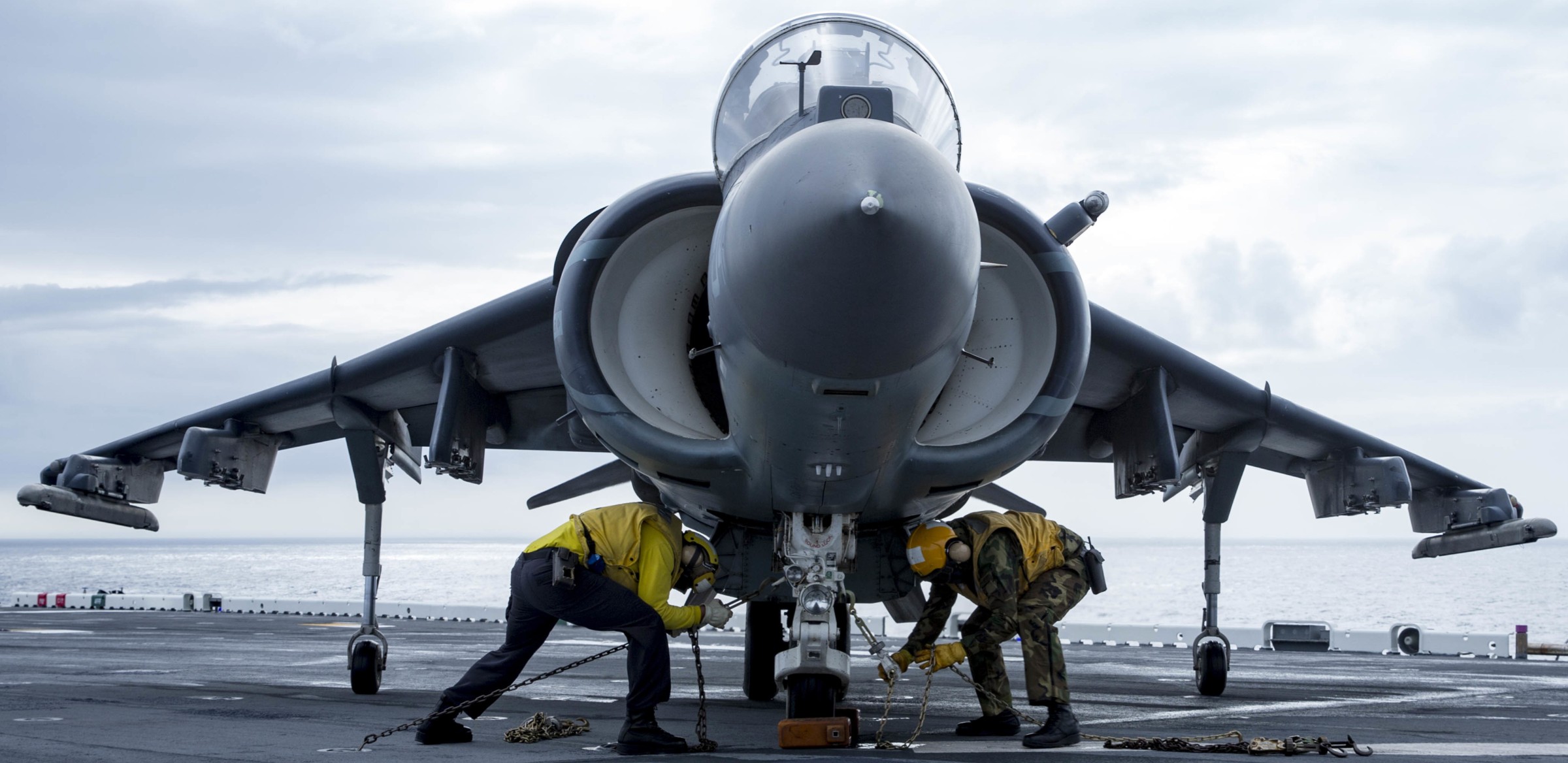 vma-231 ace of spades marine attack squadron av-8b harrier uss kearsarge lhd-3 162