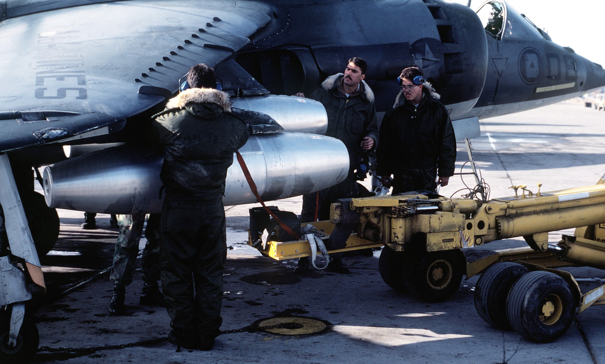 vma-231 ace of spades marine attack squadron av-8a harrier nas fallon nevada napalm bomb 269