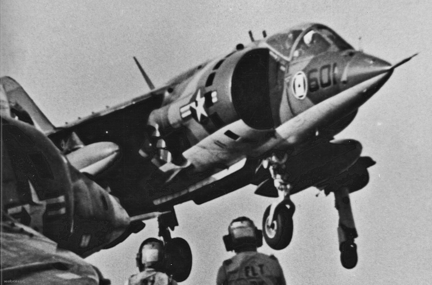 vma-231 ace of spades av-8a harrier uss franklin d. roosevelt cv-42