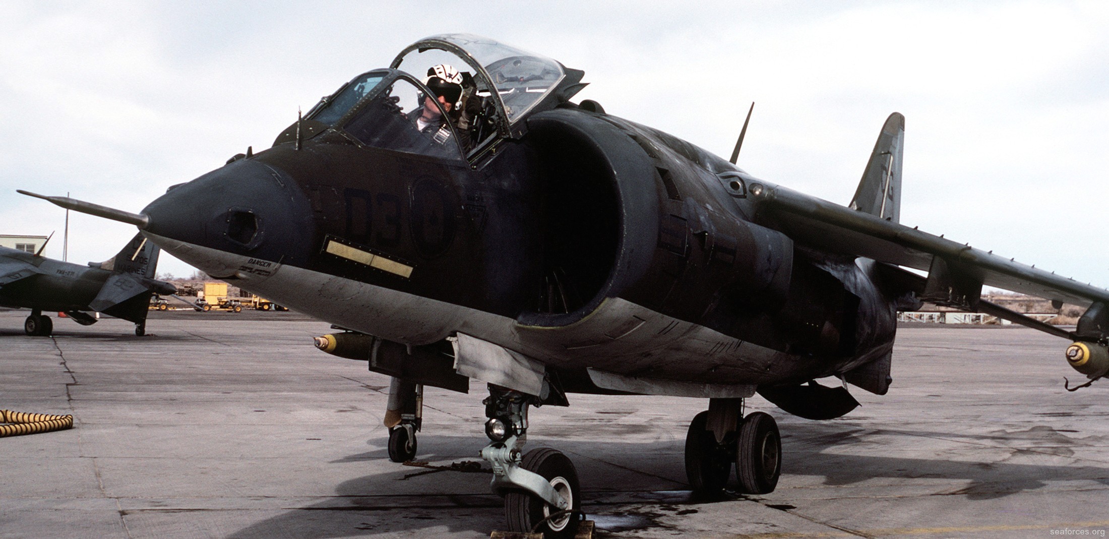 vma-231 ace of spades av-8a harrier marine attack squadron 48