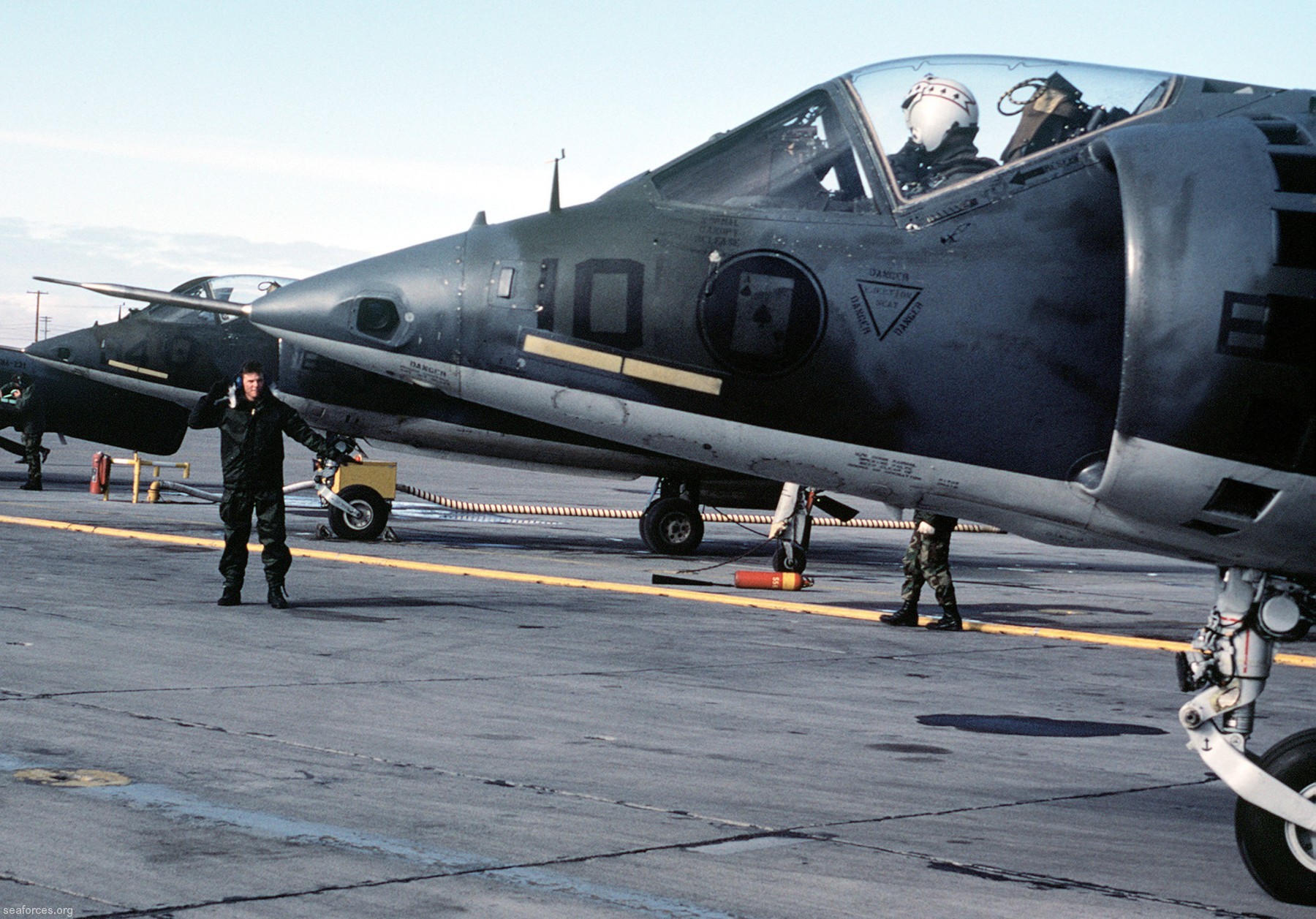 vma-231 ace of spades av-8a harrier marine attack squadron 54