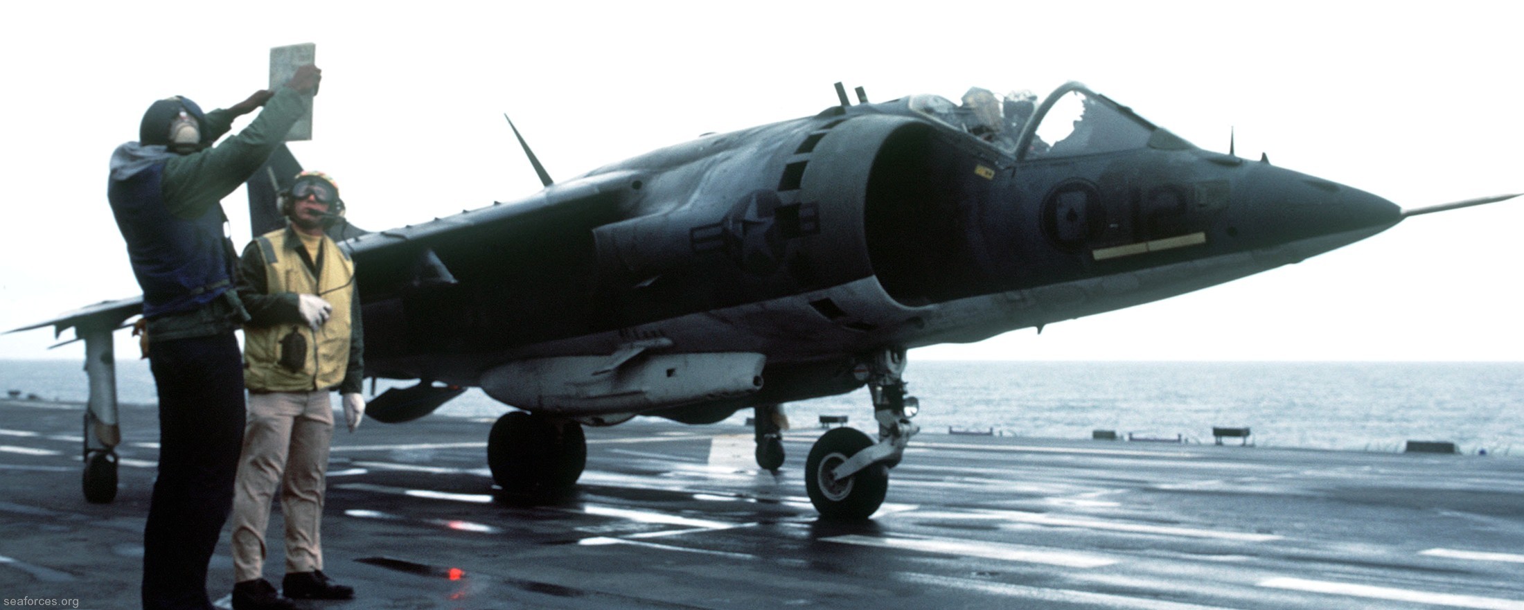 vma-231 ace of spades av-8a harrier marine attack squadron 63 uss nassau
