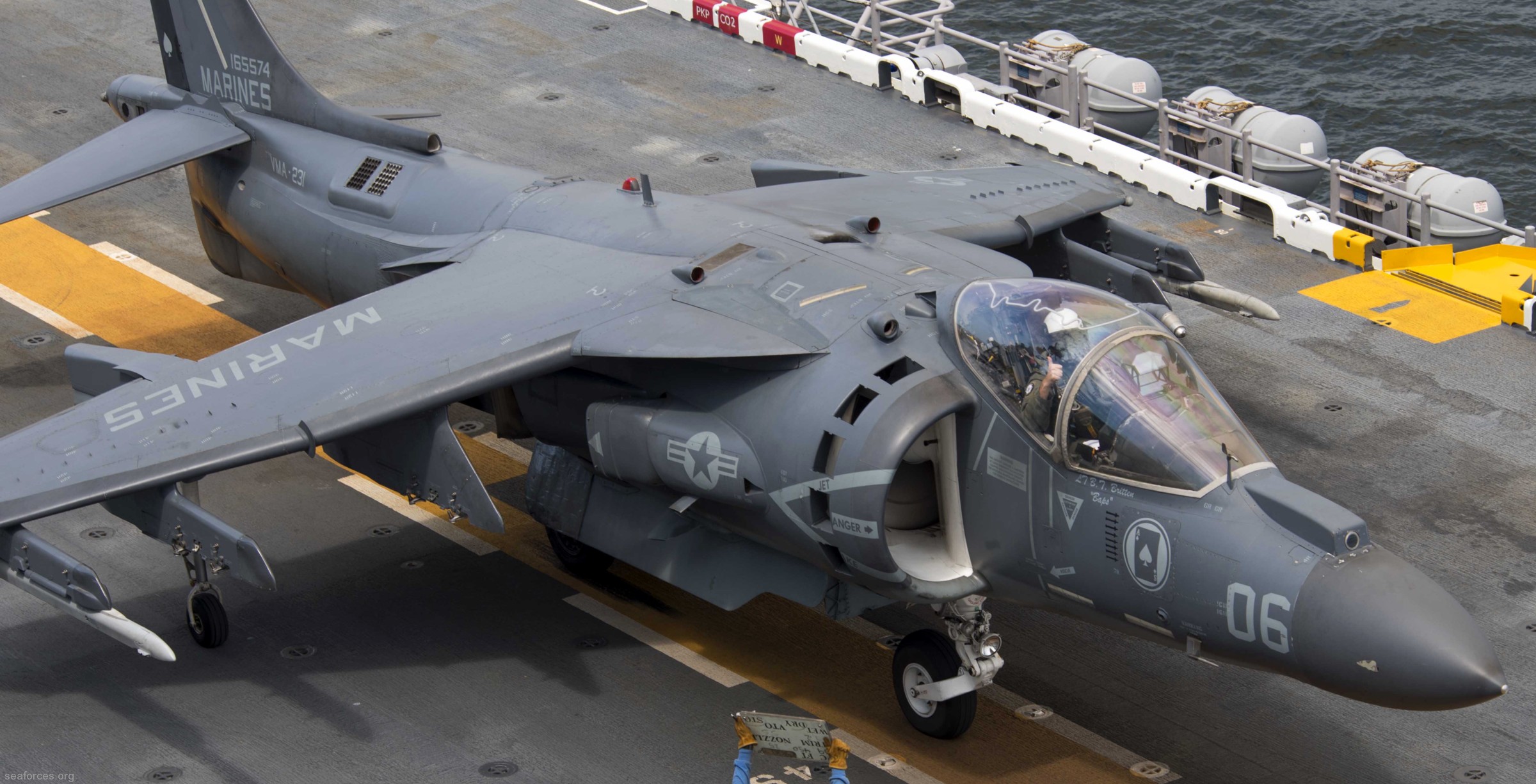 vma-231 ace of spades av-8b harrier marine attack squadron usmc 125 uss wasp lhd-1