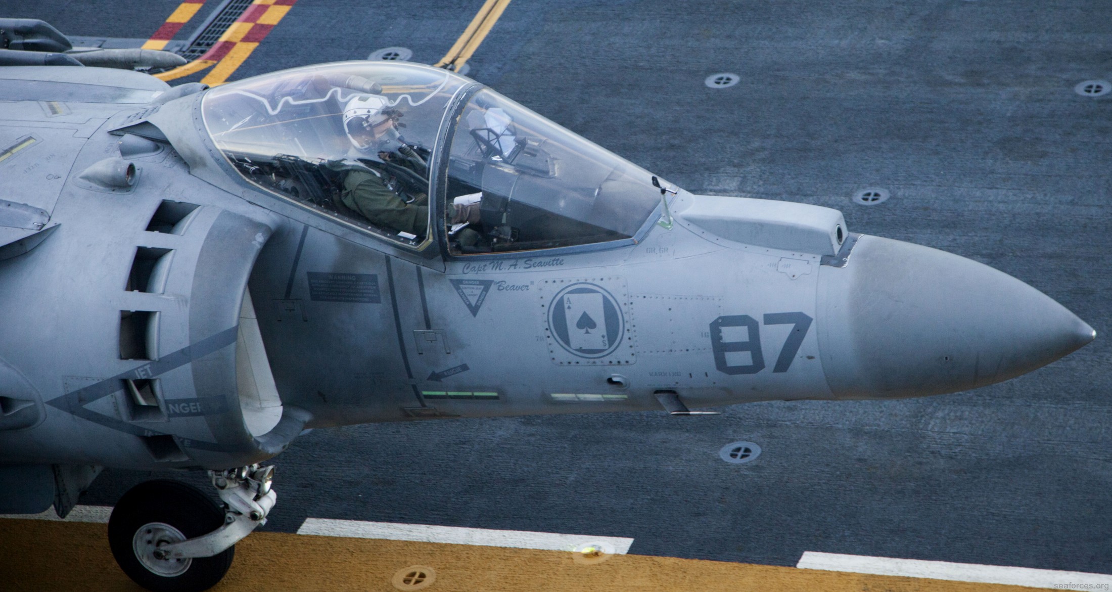 vma-231 ace of spades av-8b harrier marine attack squadron usmc 132 uss bataan