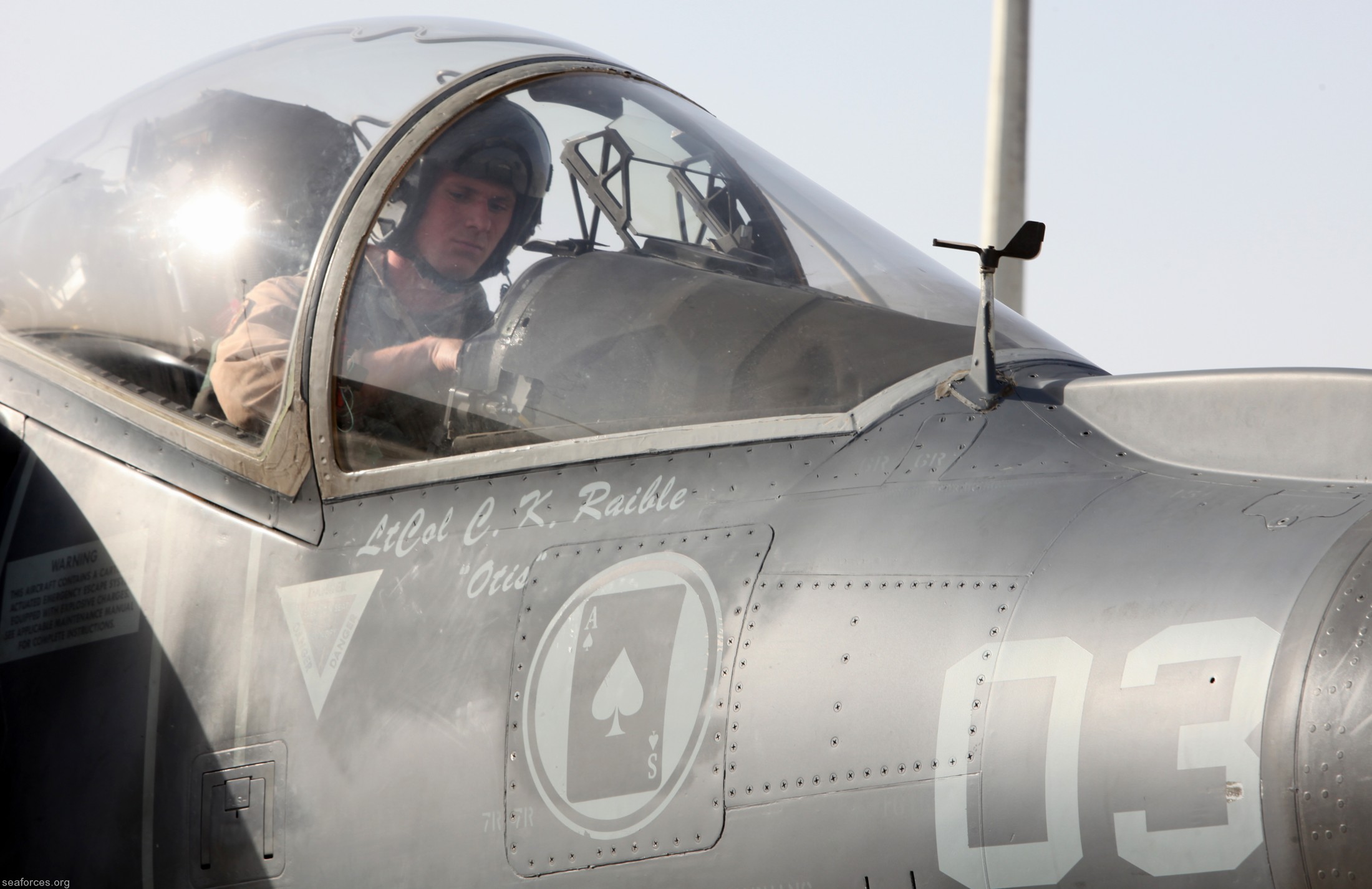 vma-231 ace of spades av-8b harrier marine attack squadron usmc 137