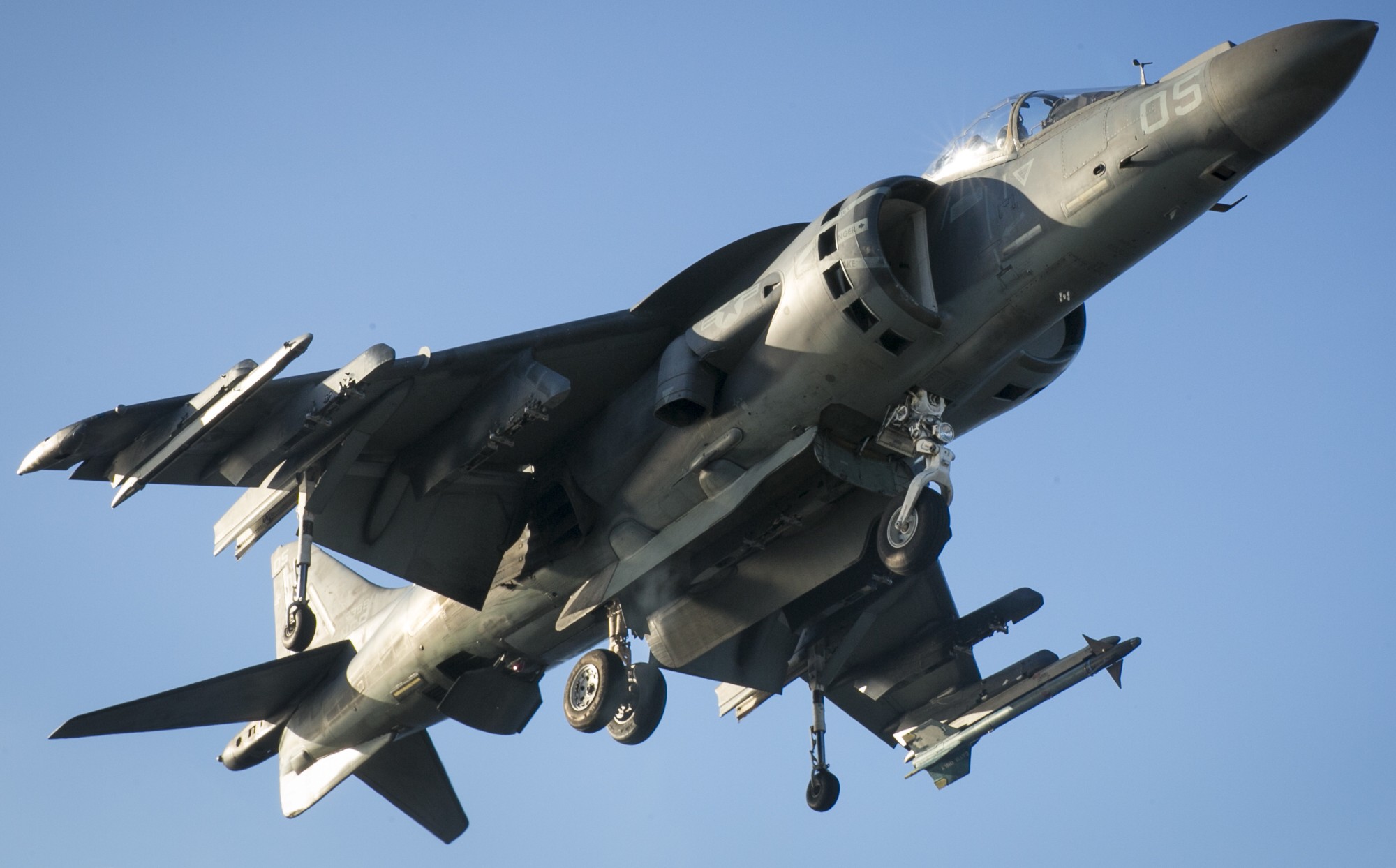 vma-311 tomcats marine attack squadron usmc av-8b harrier 181 lhd-6 uss bonhomme richard