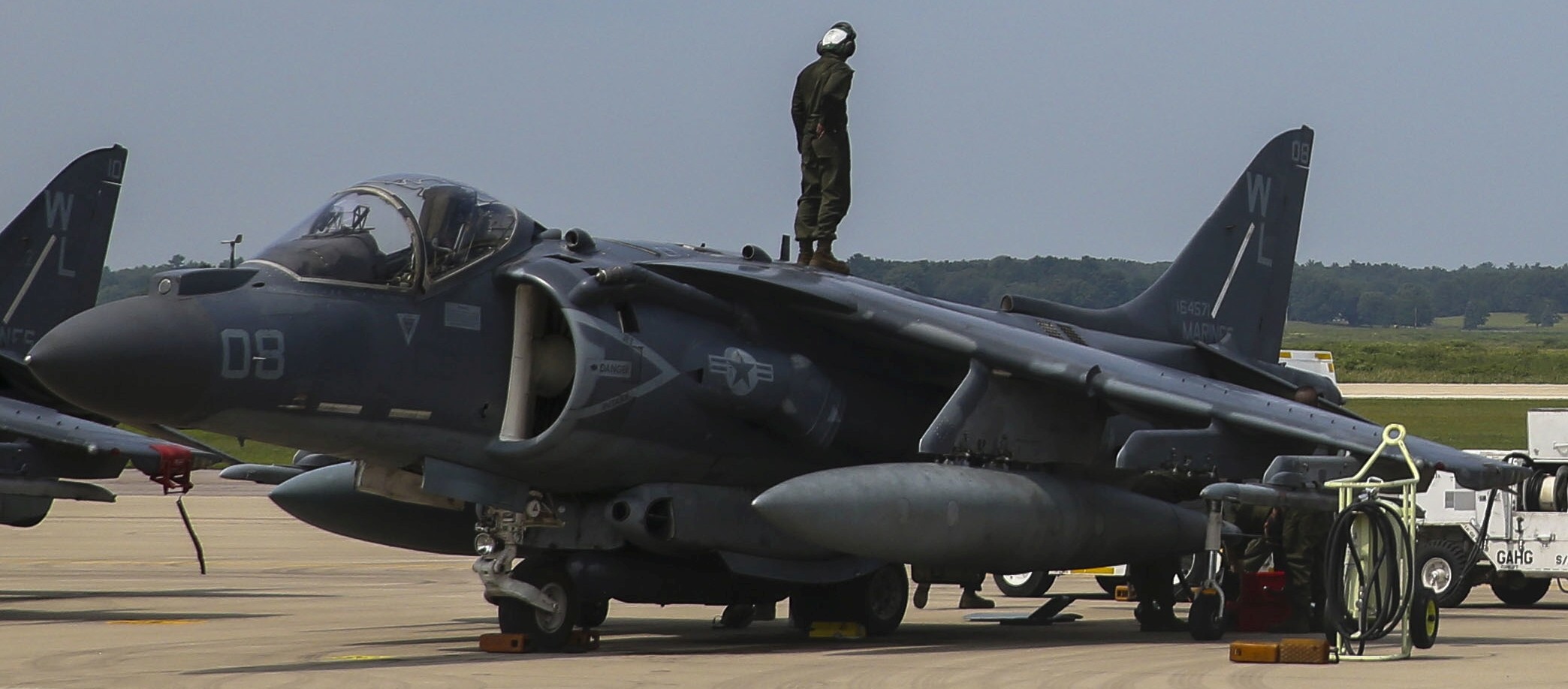 vma-311 tomcats marine attack squadron usmc av-8b harrier 186 volk field camp douglas