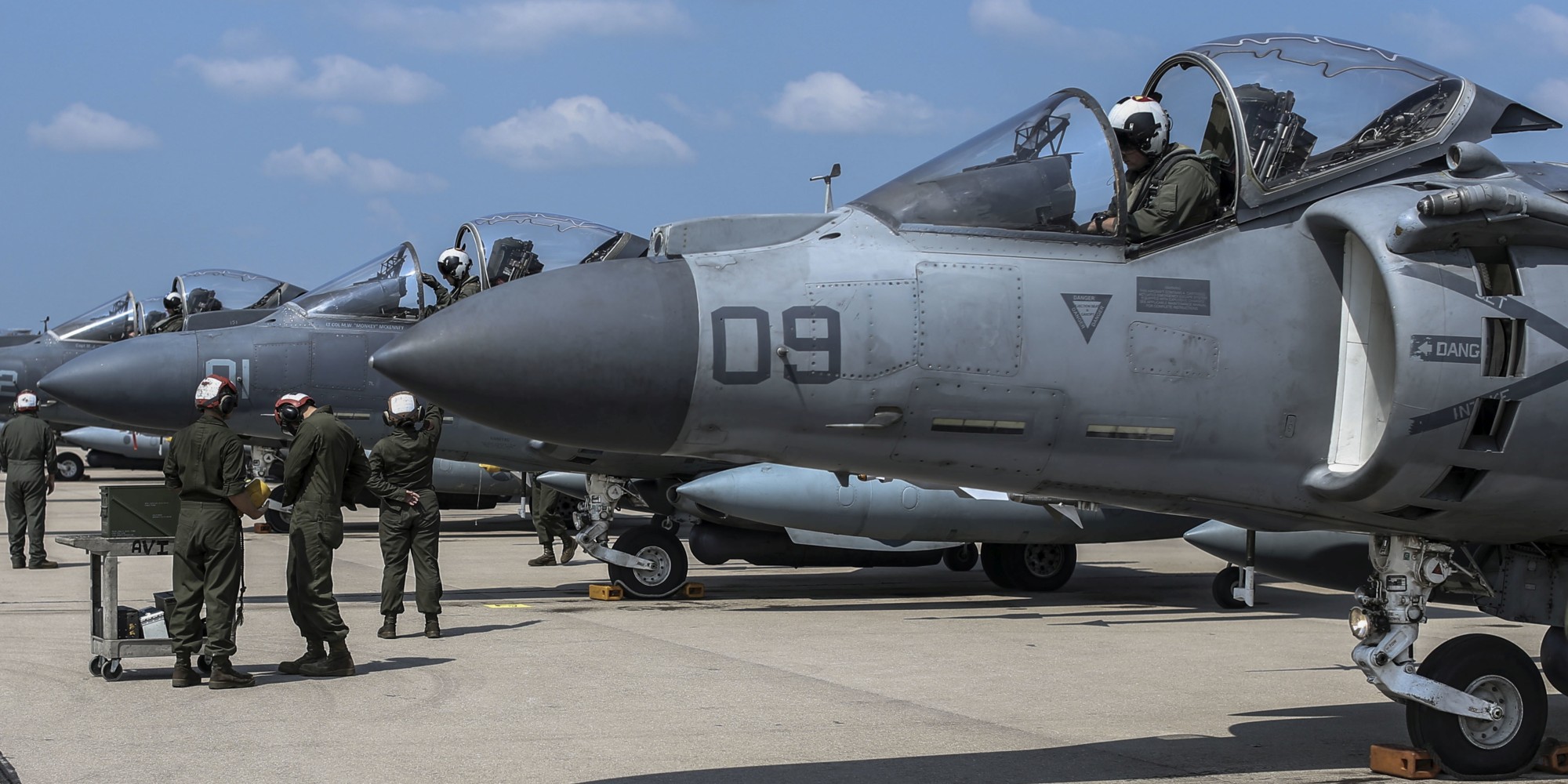 vma-311 tomcats marine attack squadron usmc av-8b harrier 187 camp douglas wisconsin