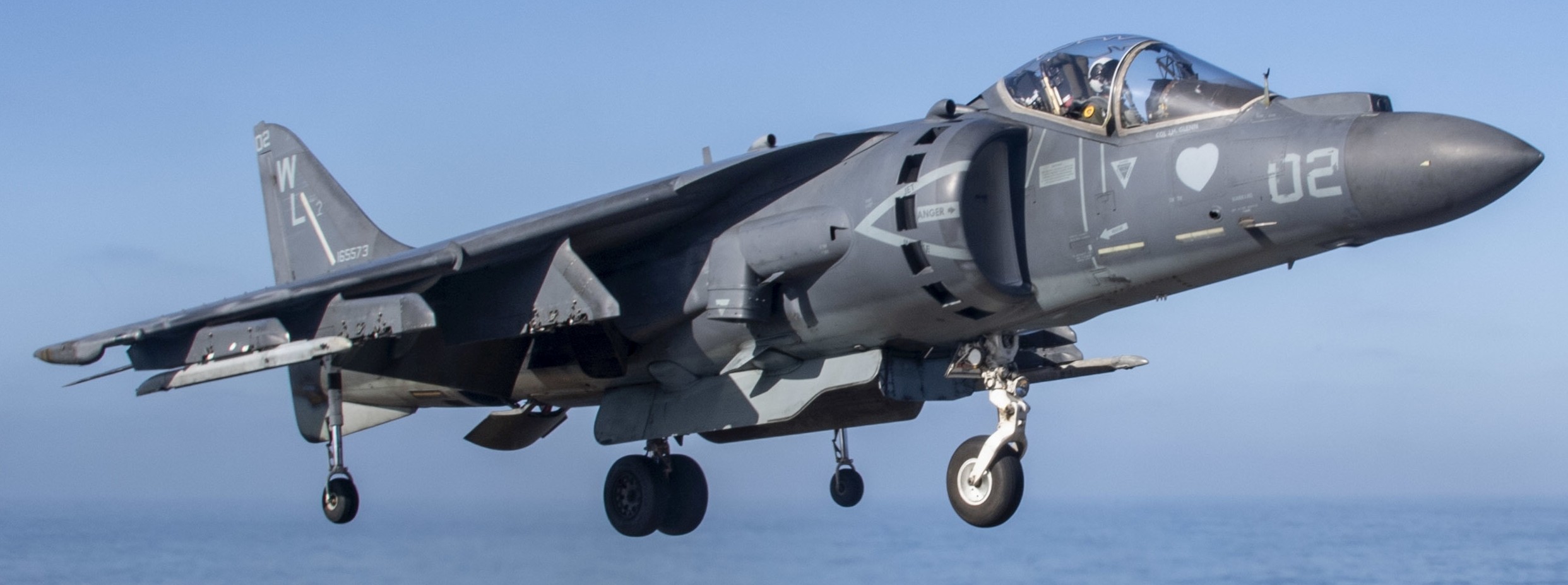 vma-311 tomcats marine attack squadron usmc av-8b harrier 200 uss essex