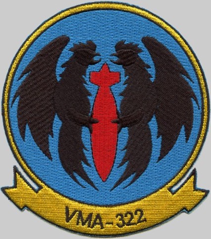 vma-322 fighting gamecocks insignia crest patch badge marine attack squadron usmc