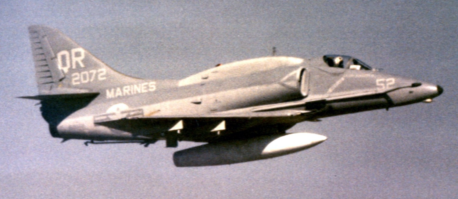 vma-322 fighting gamecocks a-4e skyhawk usmc squadron
