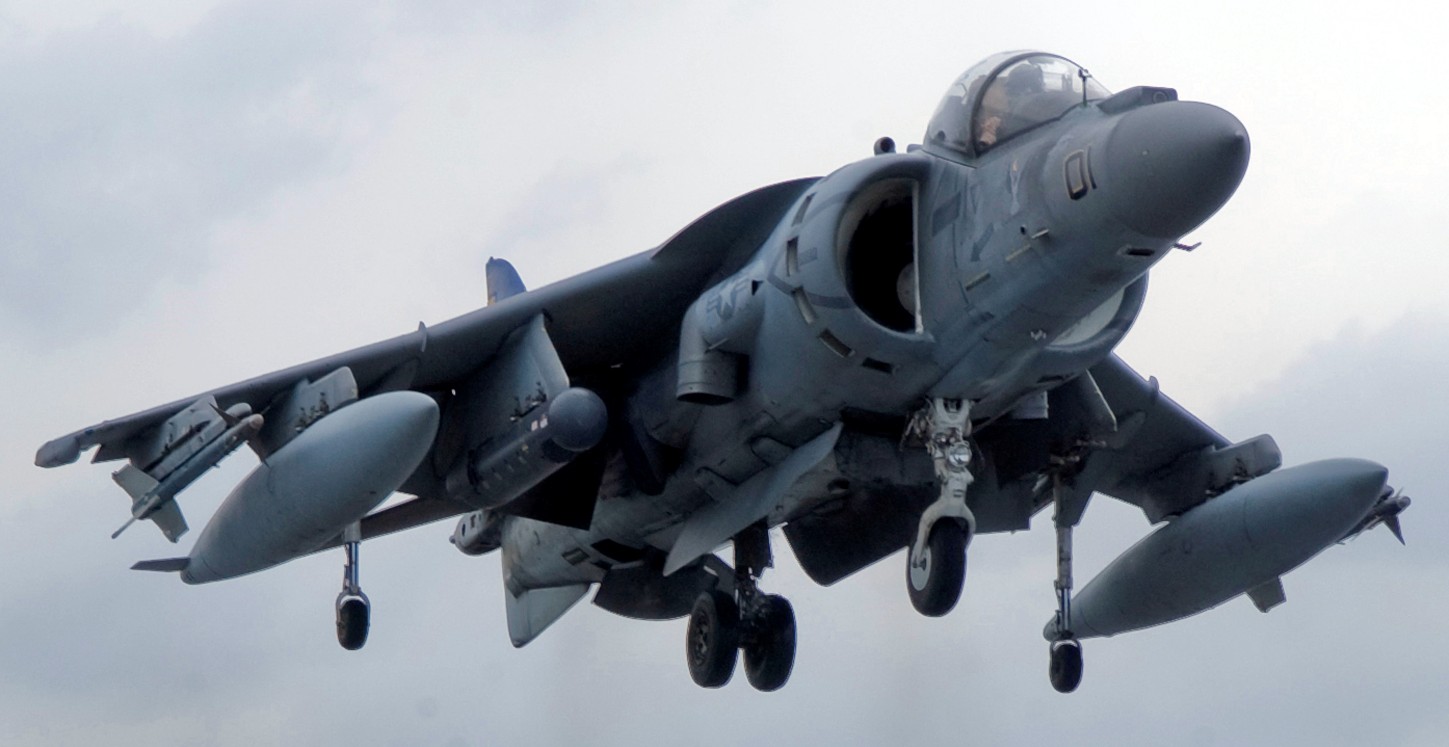marine attack squadron vma-513 flying nightmares uss essex lhd-2 2008