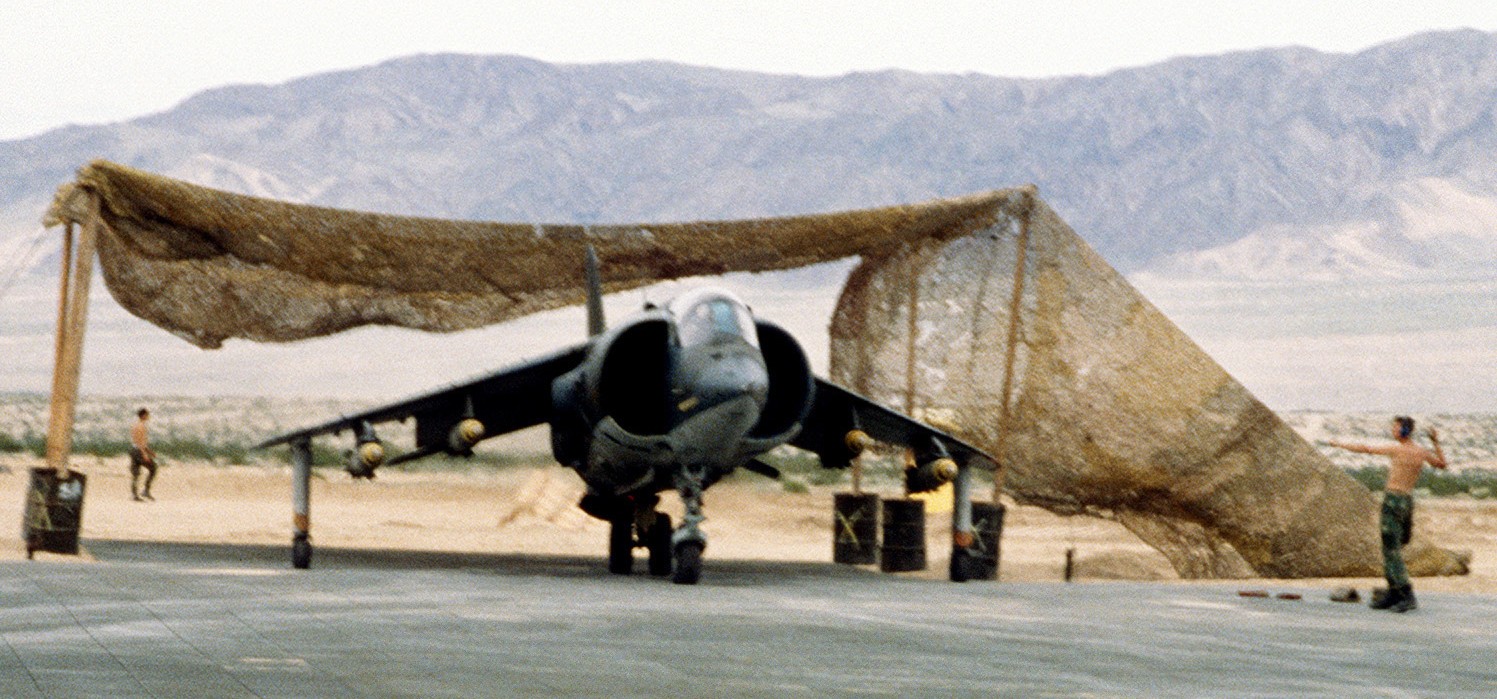 av-8a harrier vma-513 1983