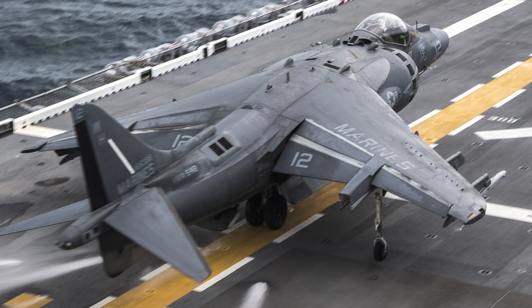 vma-542 tigers marine attack squadron usmc av-8b harrier ii uss bataan lhd-5 87