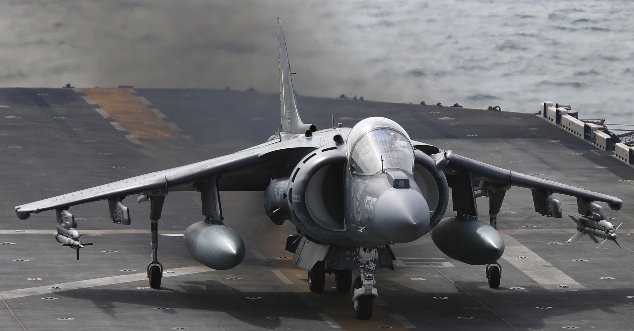 vma-542 tigers marine attack squadron usmc av-8b harrier ii uss bataan lhd-5 96