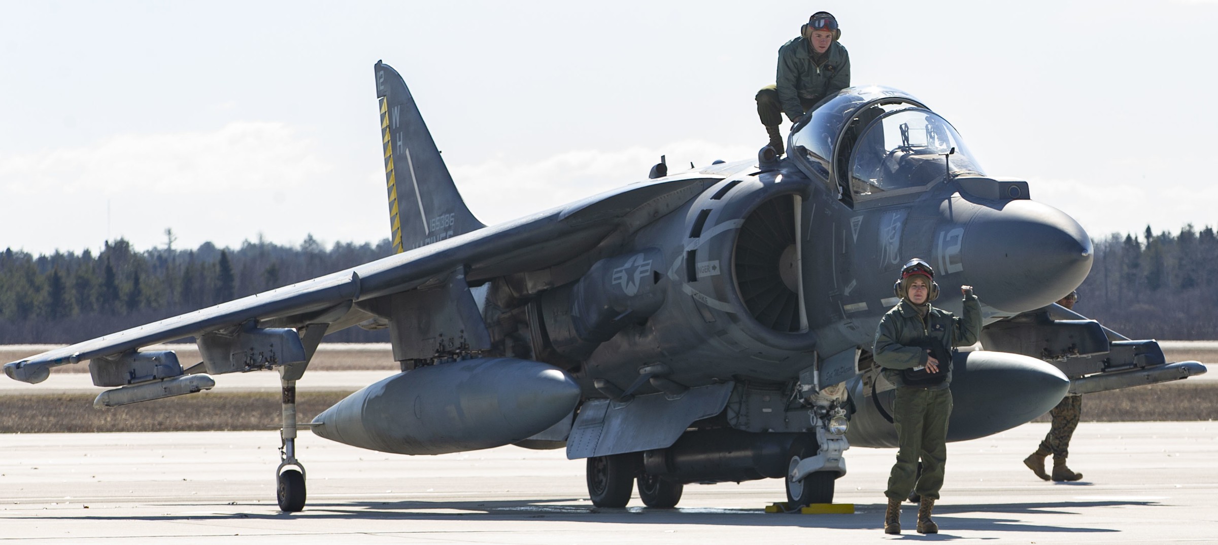 vma-542 tigers marine attack squadron usmc av-8b harrier ii alpena crtc michigan 103