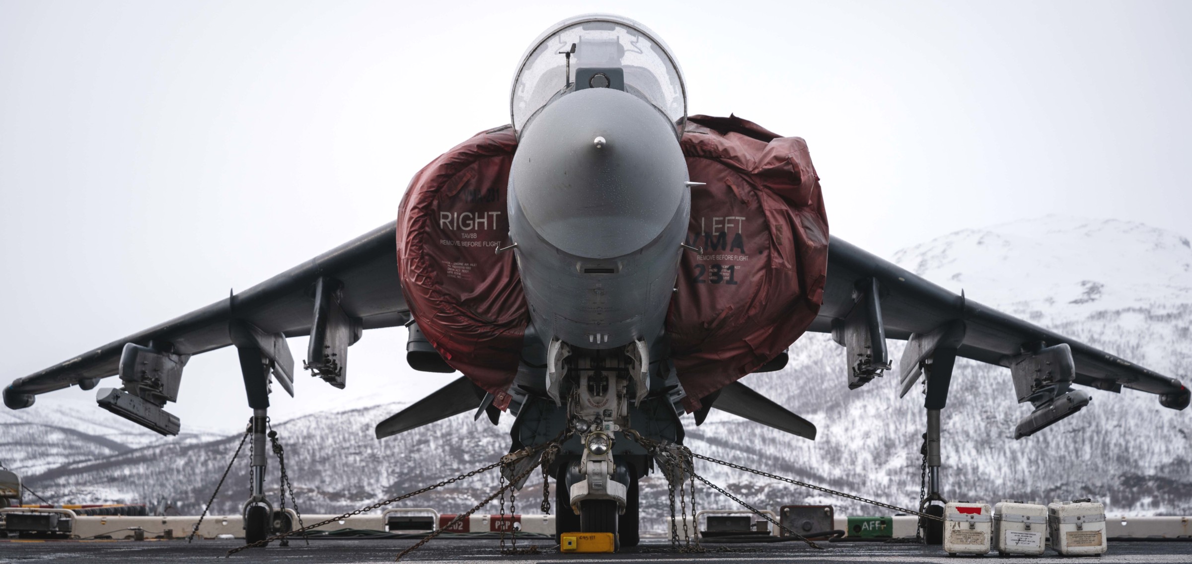 vma-542 tigers marine attack squadron usmc av-8b harrier ii uss kearsarge lhd-3 norway 133