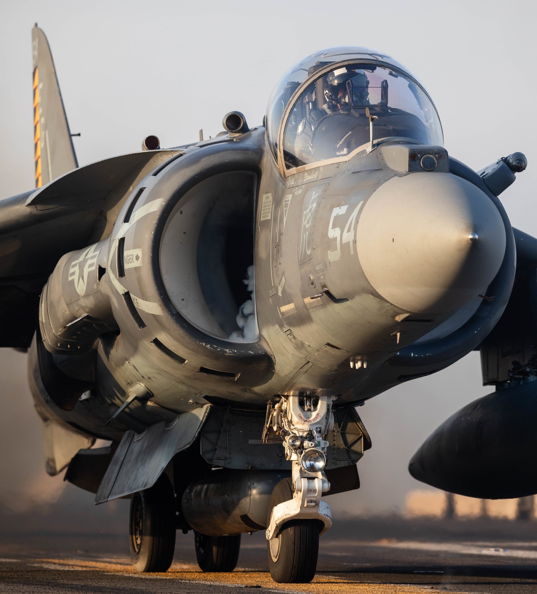 vma-542 tigers marine attack squadron usmc av-8b harrier ii uss kearsarge lhd-3 138