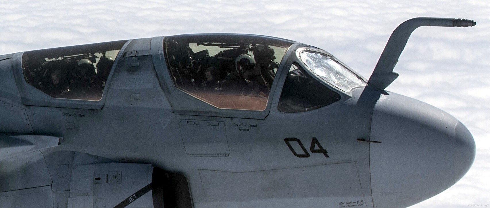 vmaqt-1 banshees ea-6b prowler marine tactical electronic warfare training squadron usmc 76 cockpit view
