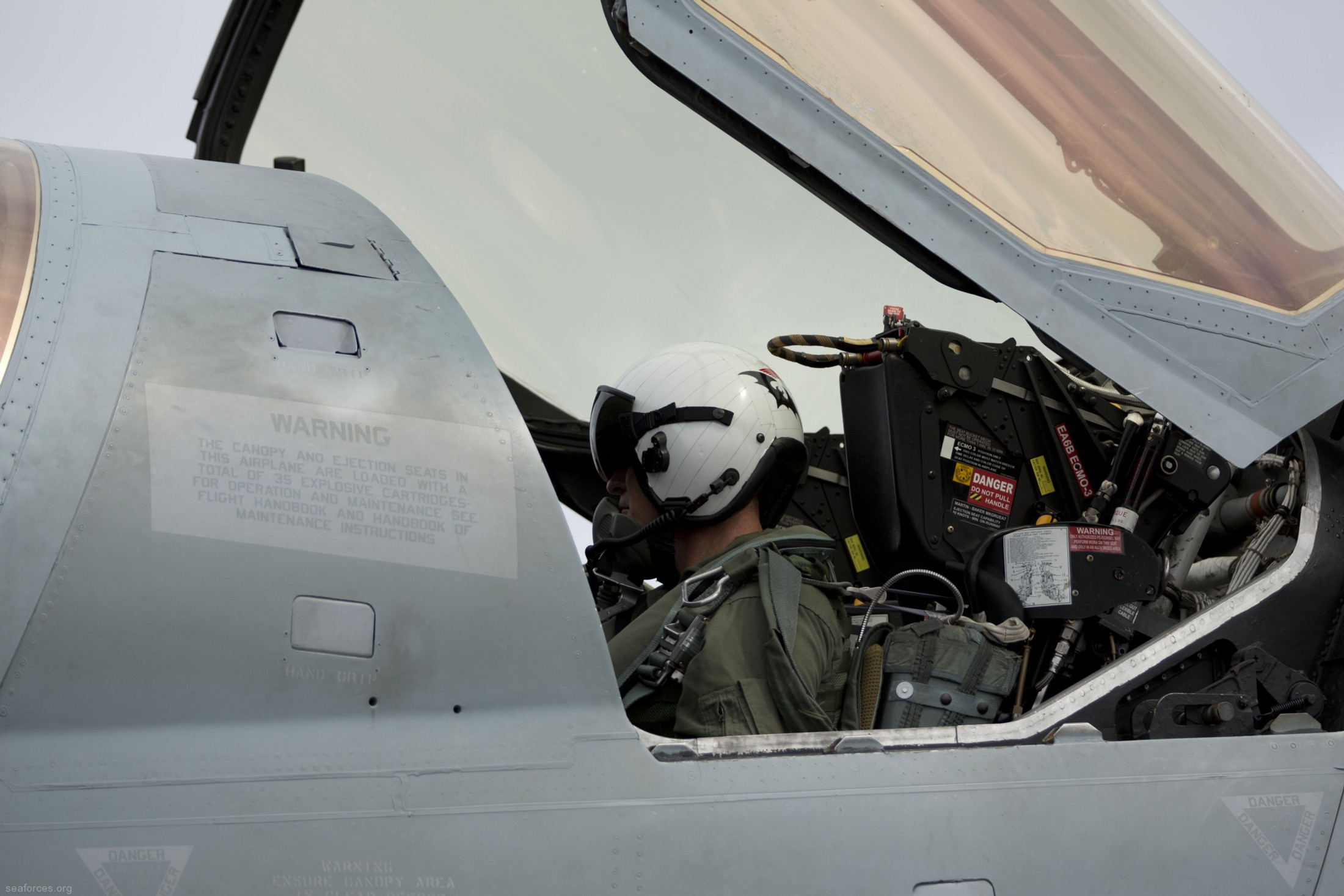vmaq-2 death jesters ea-6b prowler marine tactical electronic warfare squadron usmc 20