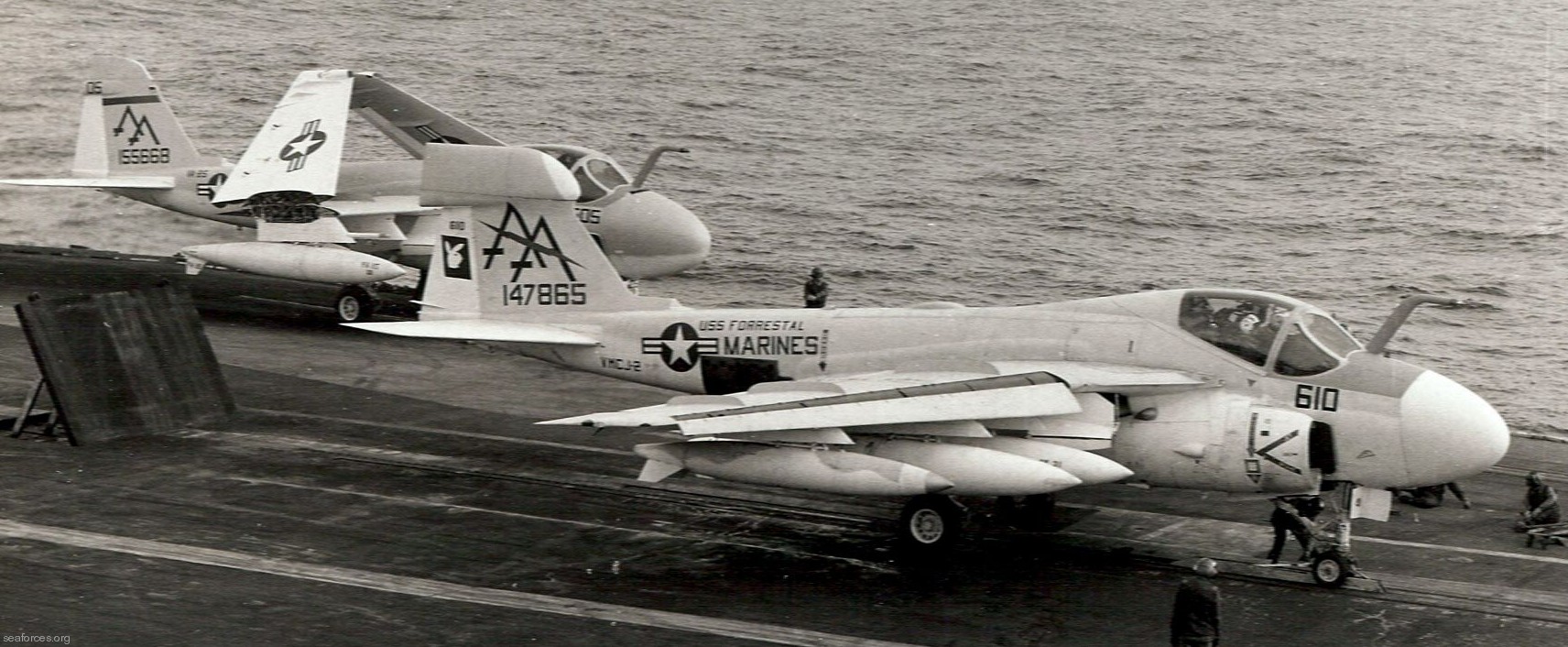 vmcj-2 playboys ea-6a intruder marine composite reconnaissance squadron 74 uss forrestal cva-59