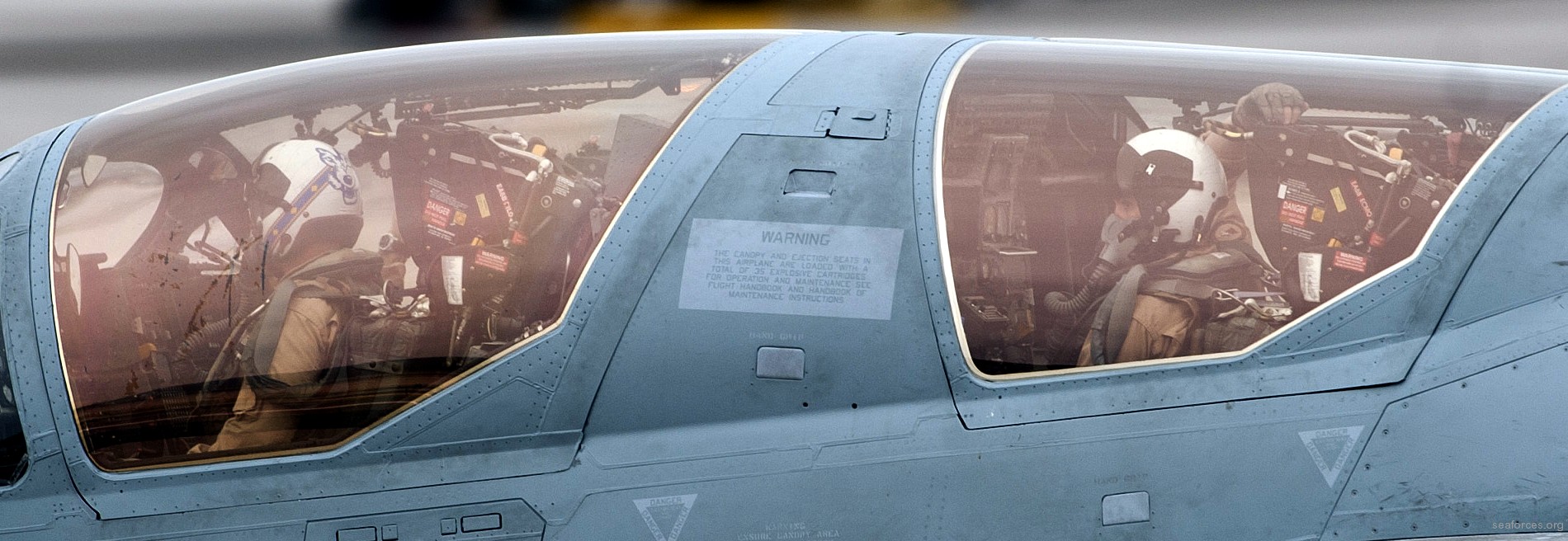 vmaq-3 moon dogs ea-6b prowler marine tactical electronic warfare squadron usmc 21a cockpit view