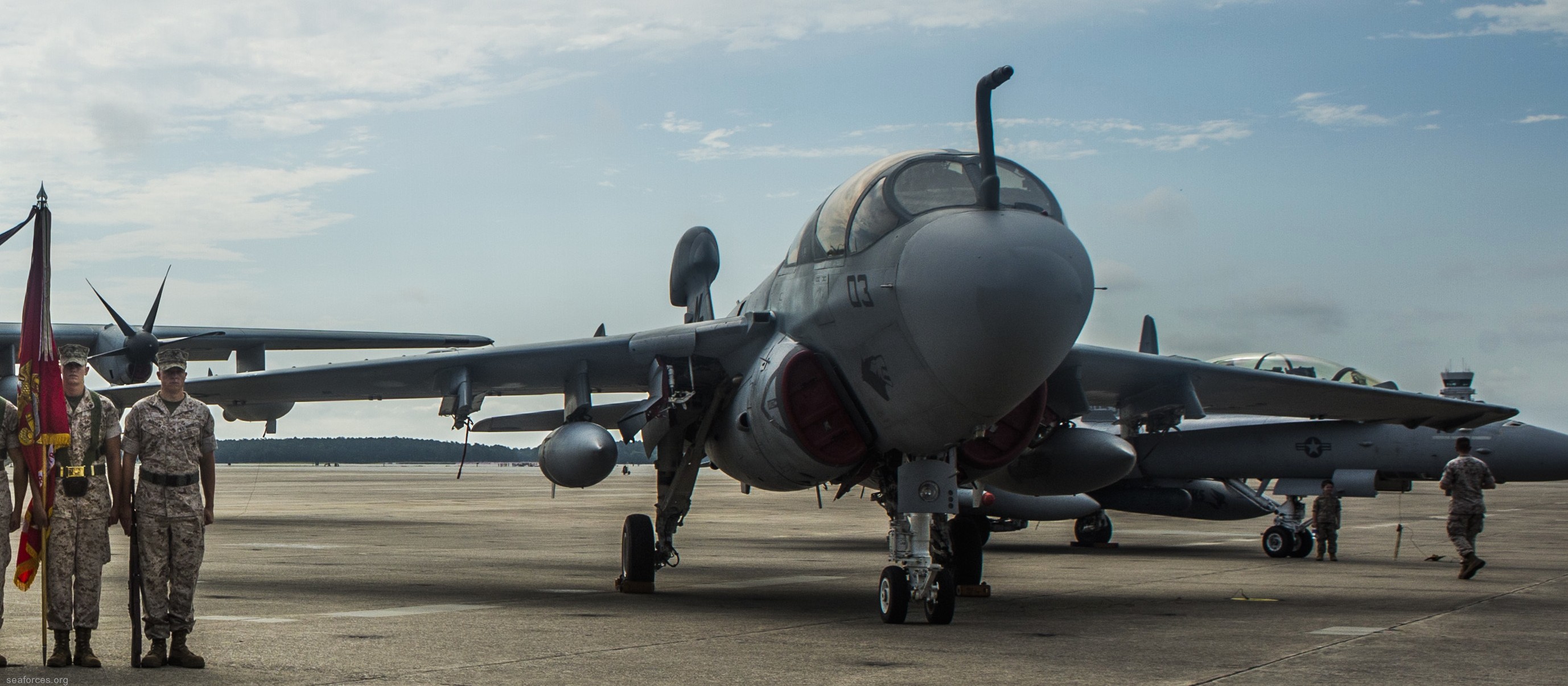 vmaq-3 moon dogs ea-6b prowler marine tactical electronic warfare squadron usmc 22
