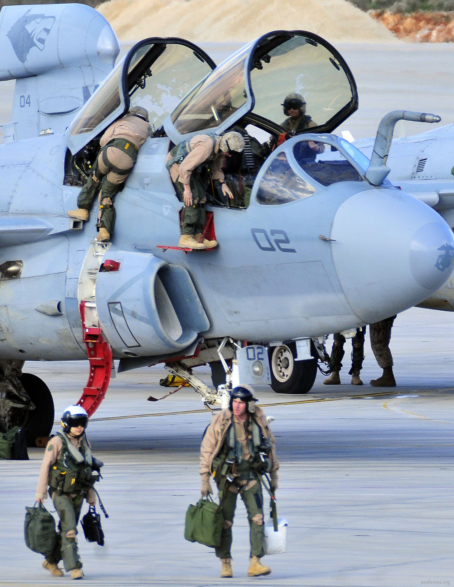 vmaq-3 moon dogs ea-6b prowler marine tactical electronic warfare squadron usmc 31 souda bay greece