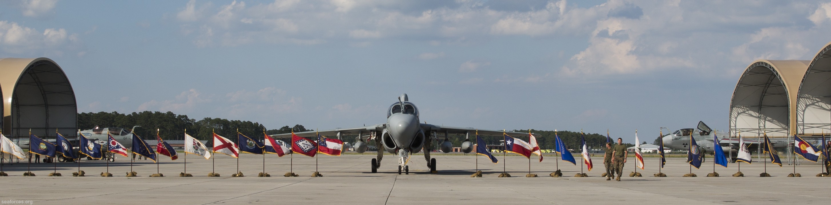 vmaq-4 seahawks ea-6b prowler marine tactical electronic warfare squadron usmc 03 deactivation mcas cherry point