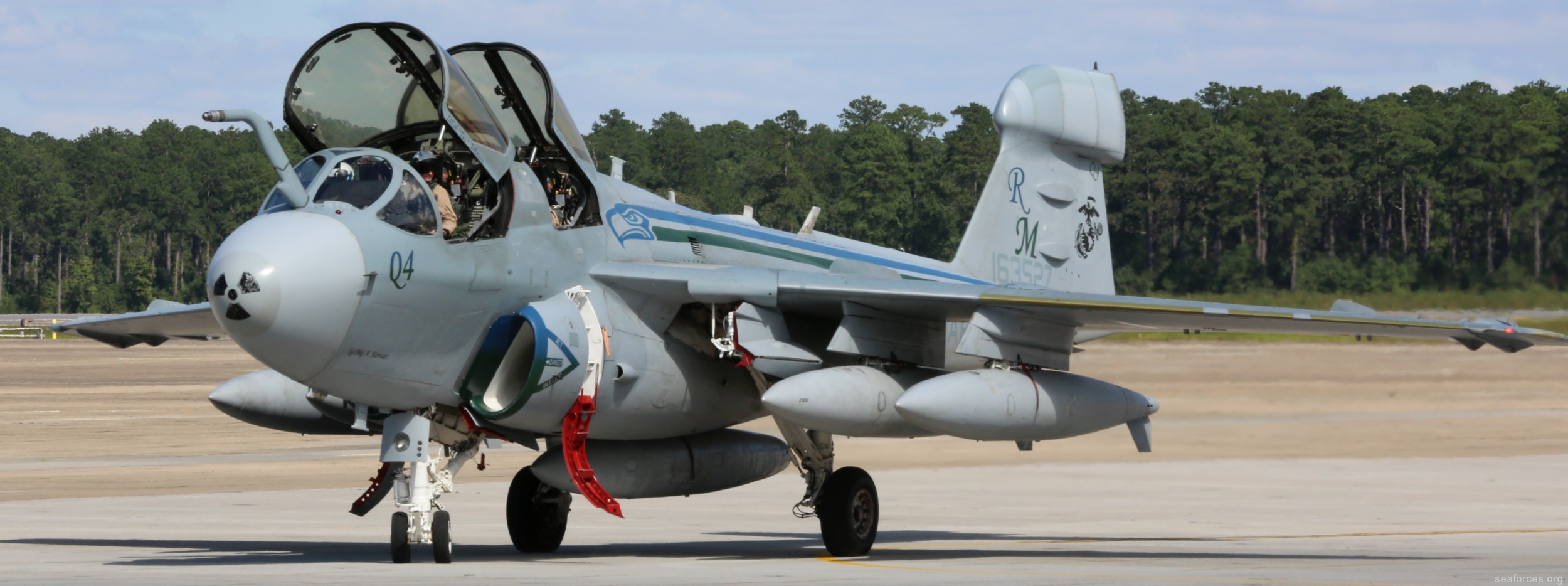 vmaq-4 seahawks ea-6b prowler marine tactical electronic warfare squadron usmc 06