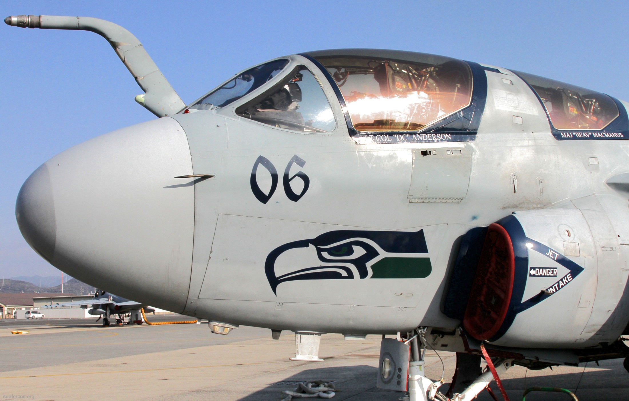 vmaq-4 seahawks ea-6b prowler marine tactical electronic warfare squadron usmc 21 mcas iwakuni japan