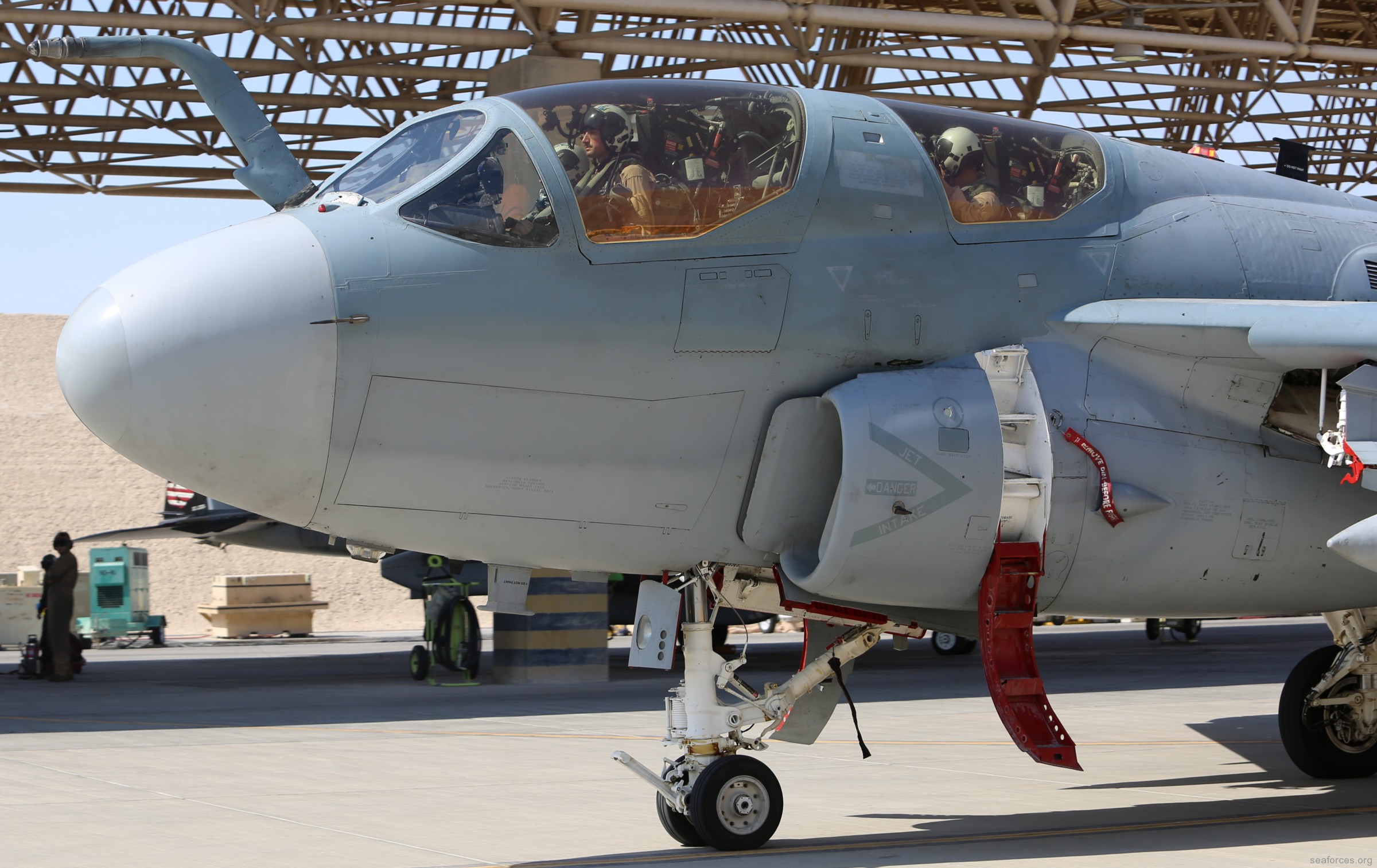 vmaq-4 seahawks ea-6b prowler marine tactical electronic warfare squadron usmc 33
