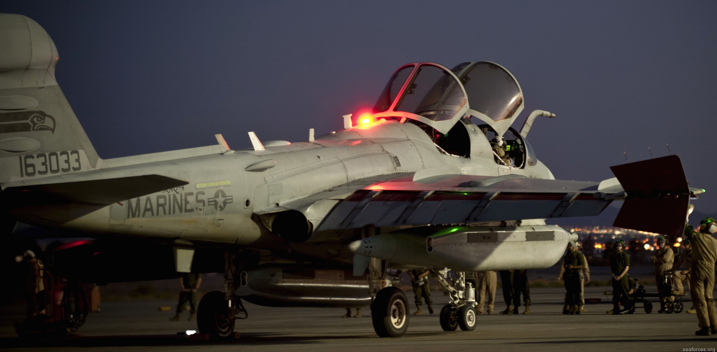 vmaq-4 seahawks ea-6b prowler marine tactical electronic warfare squadron usmc 48