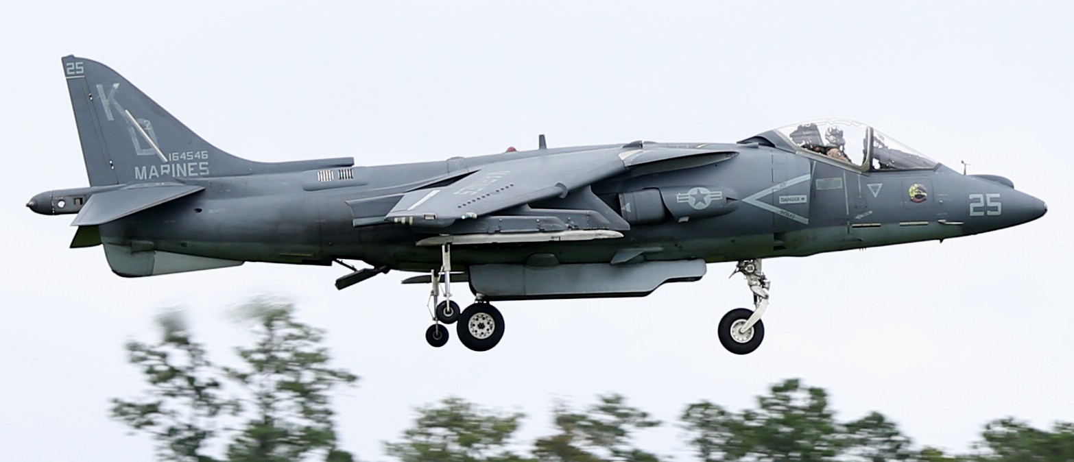 vmat-203 hawks marine attack training squadron av-8b harrier ii mcas cherry point north carolina 09