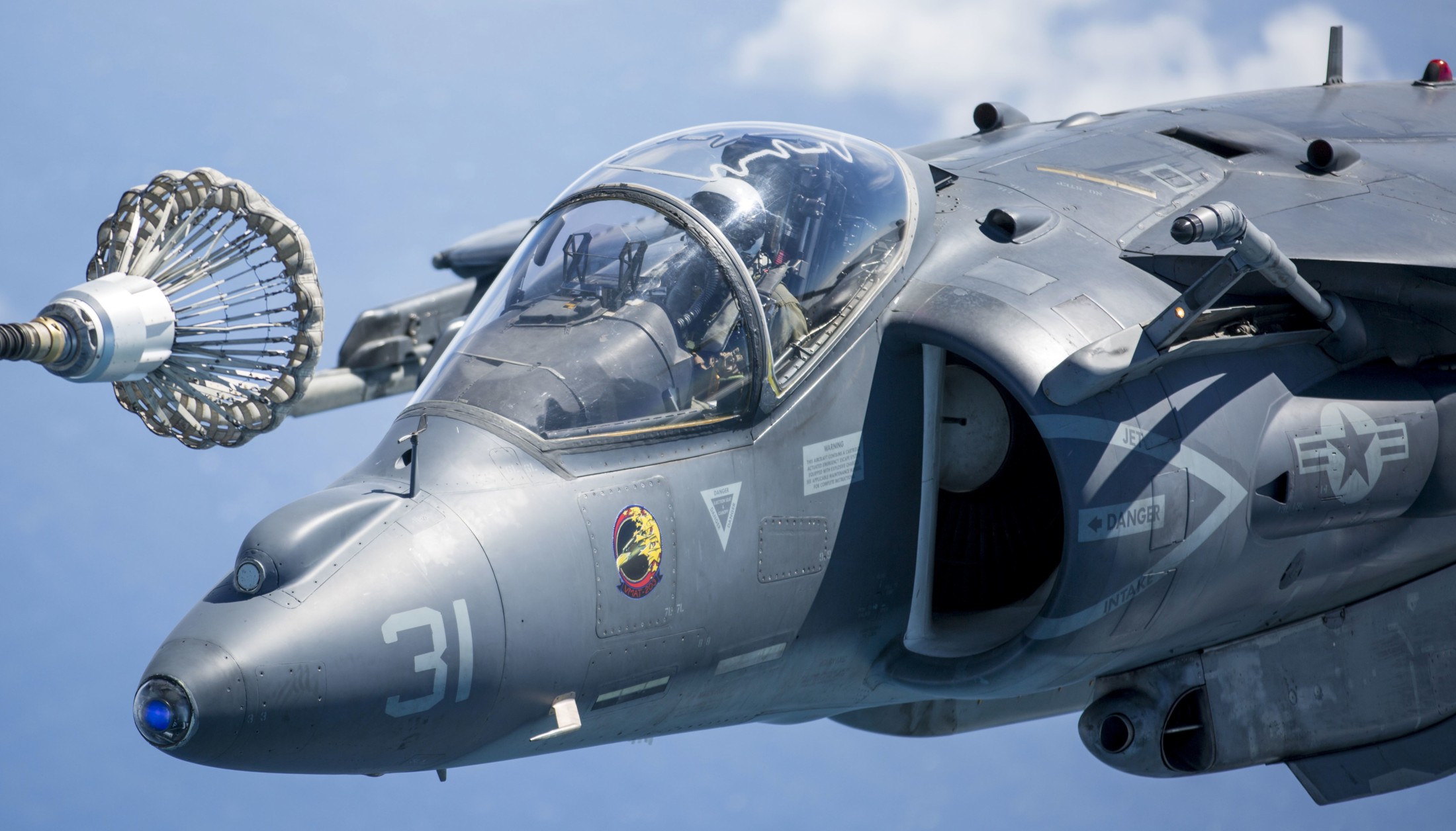 vmat-203 hawks marine attack training squadron av-8b harrier ii mcas cherry point north carolina 27