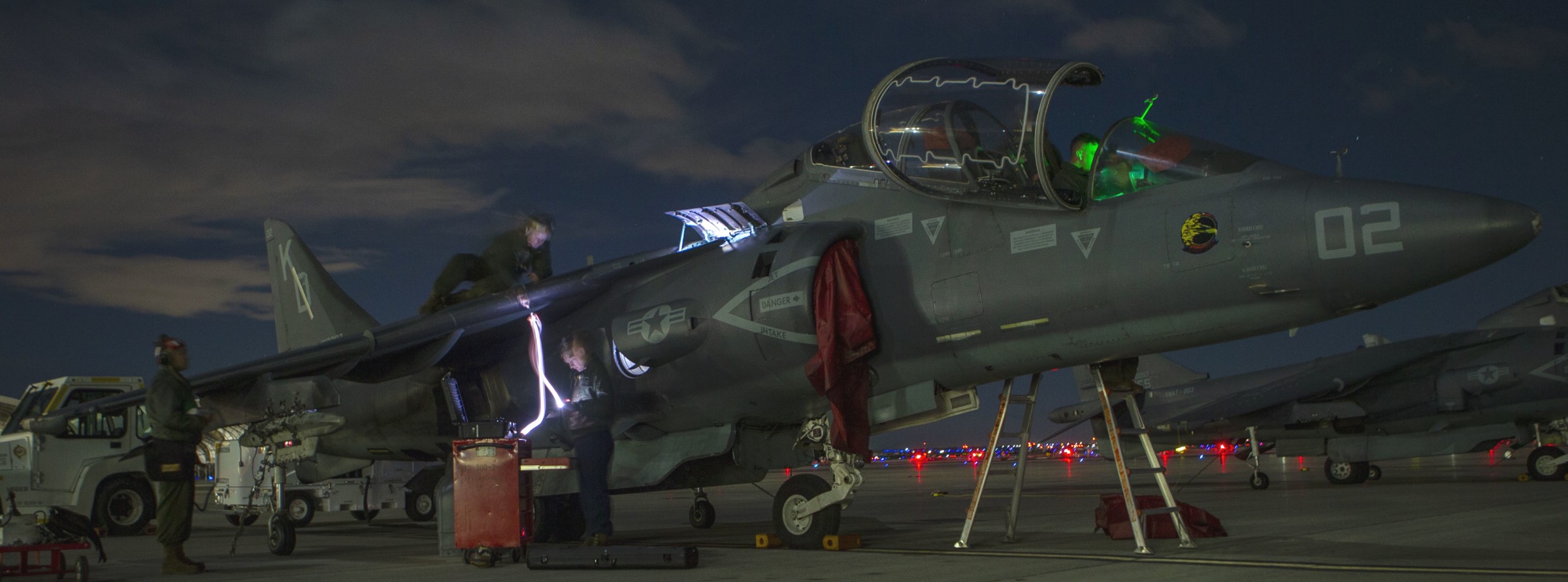 vmat-203 hawks marine attack training squadron tav-8b harrier ii mcas yuma arizona 34