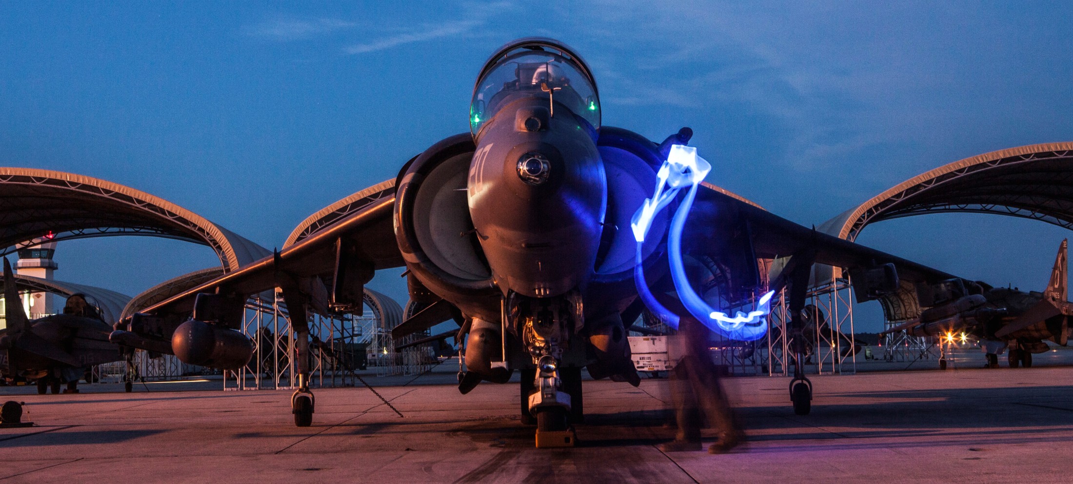 vmat-203 hawks marine attack training squadron av-8b harrier ii mcas cherry point north carolina 23p