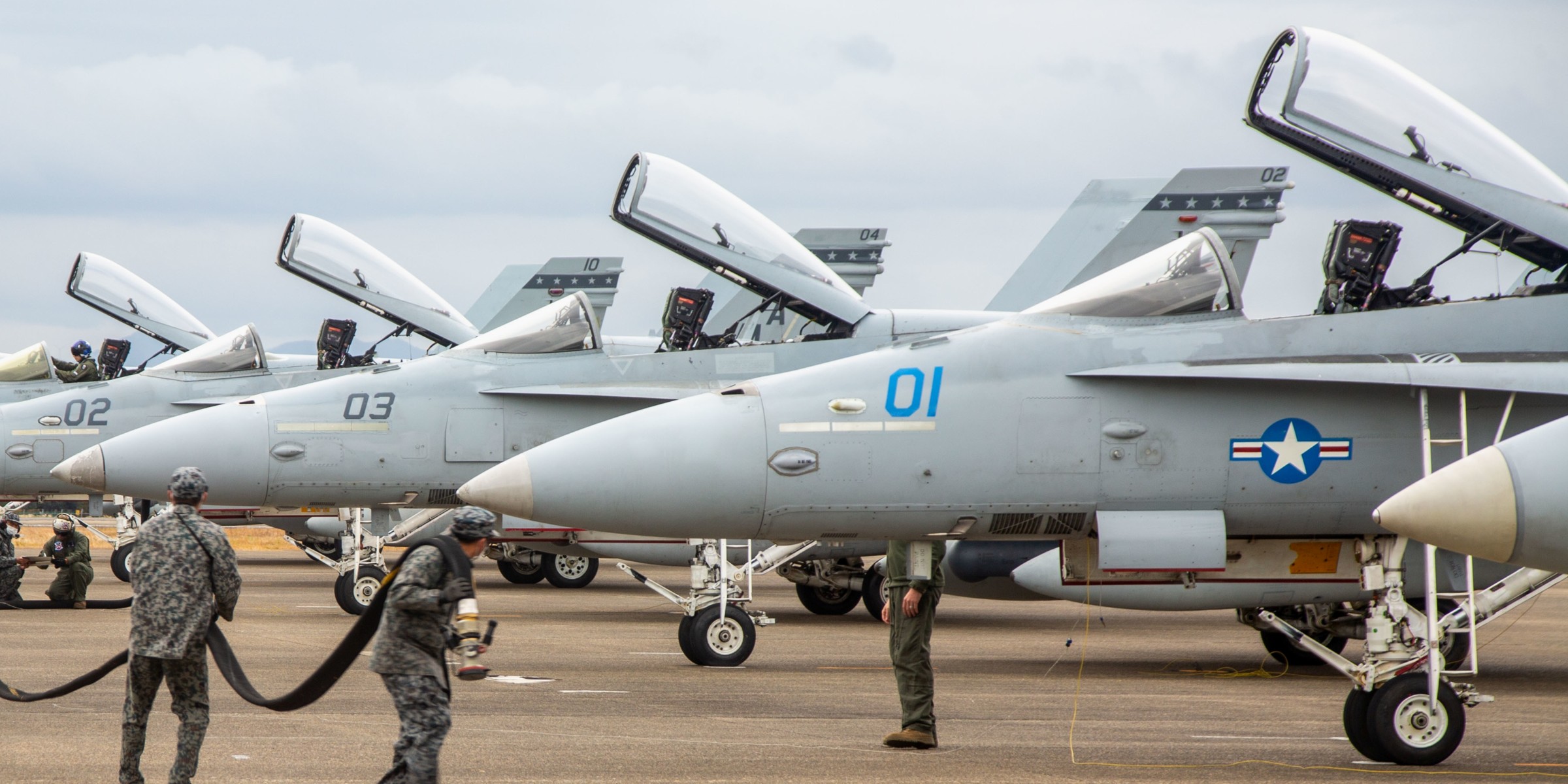 vmfa-112 cowboys marine fighter attack squadron usmc f/a-18c hornet 108