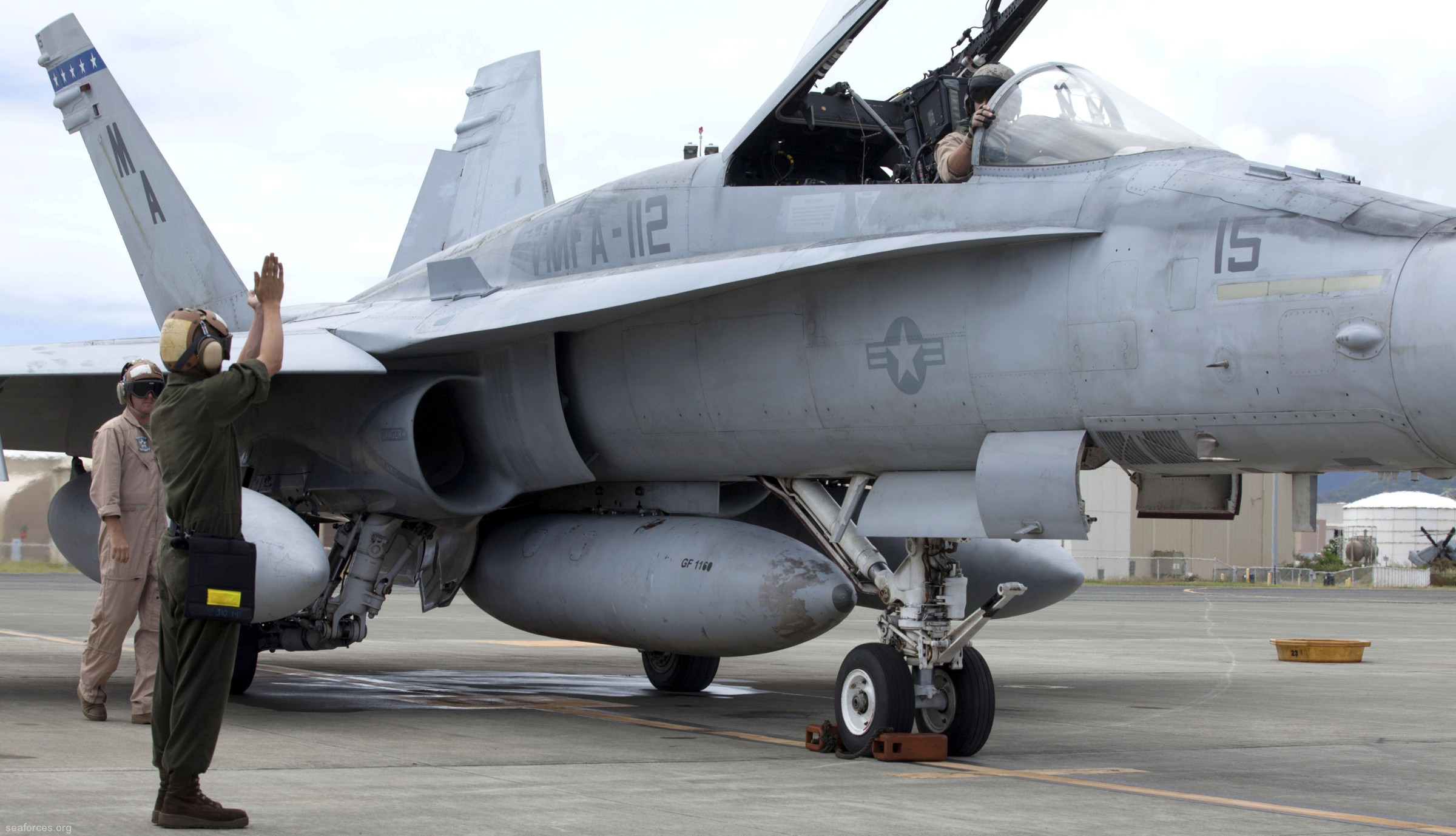 vmfa-112 cowboys marine fighter attack squadron f/a-18a+ hornet 11