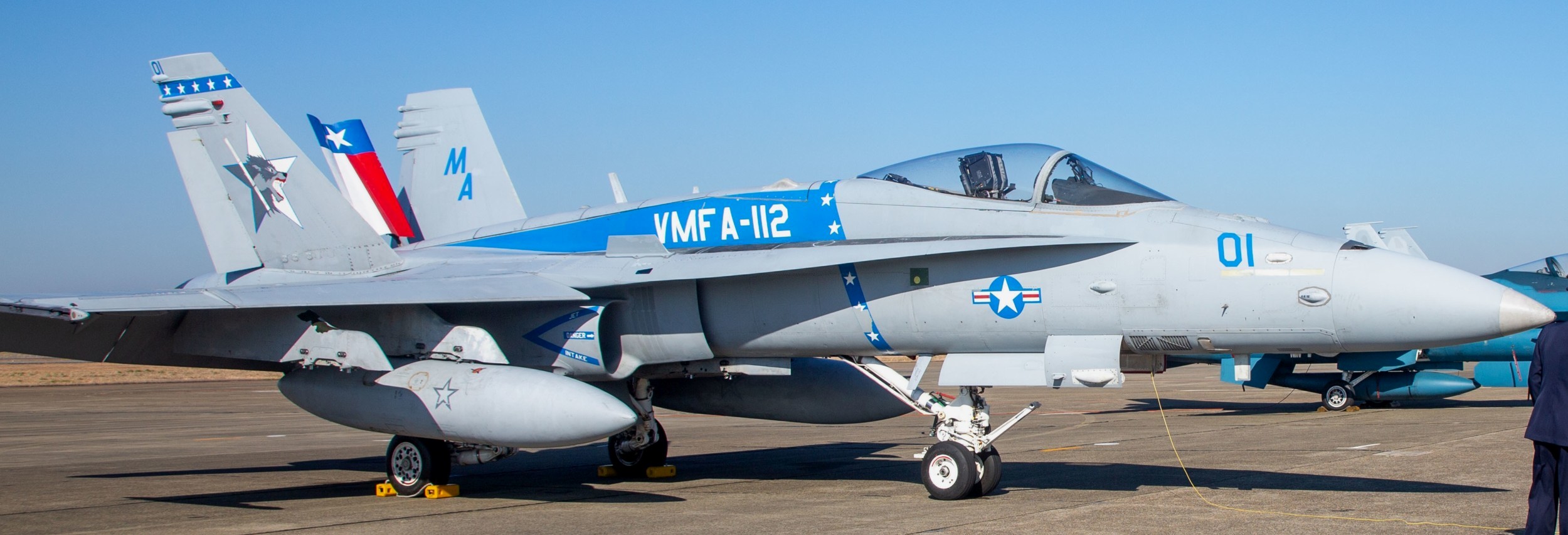 vmfa-112 cowboys marine fighter attack squadron usmc f/a-18c hornet 94 hyakuri air base japan