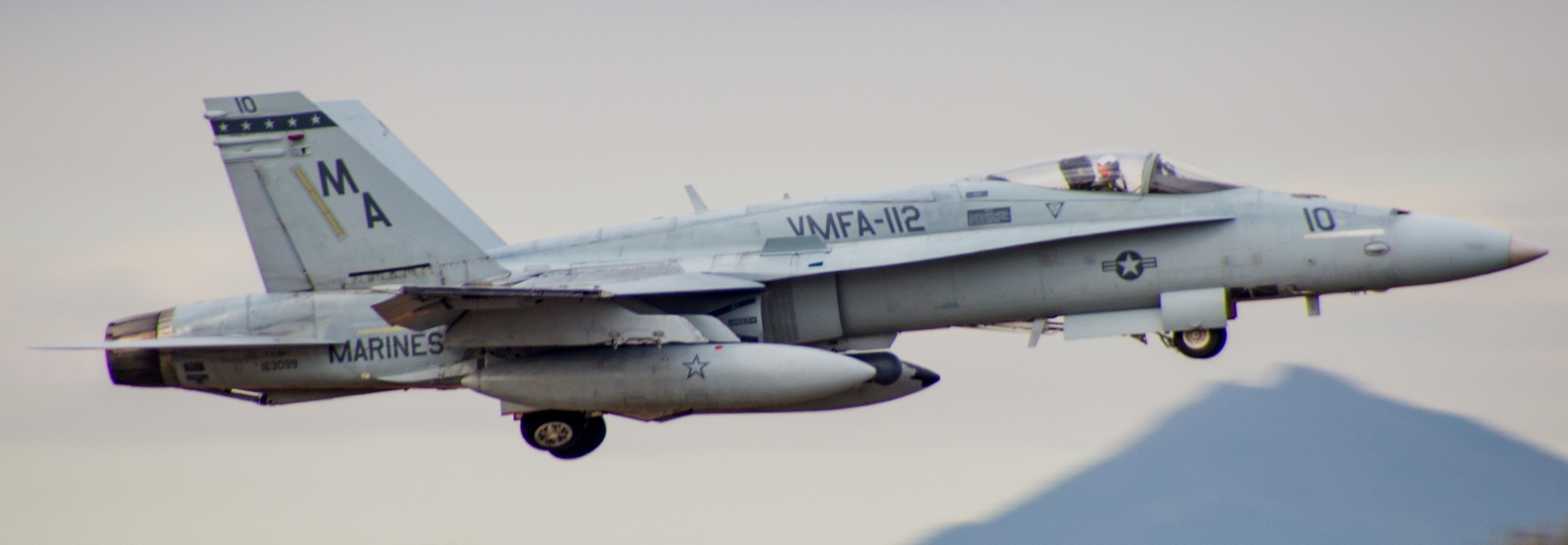 vmfa-112 cowboys marine fighter attack squadron usmc f/a-18c hornet 96