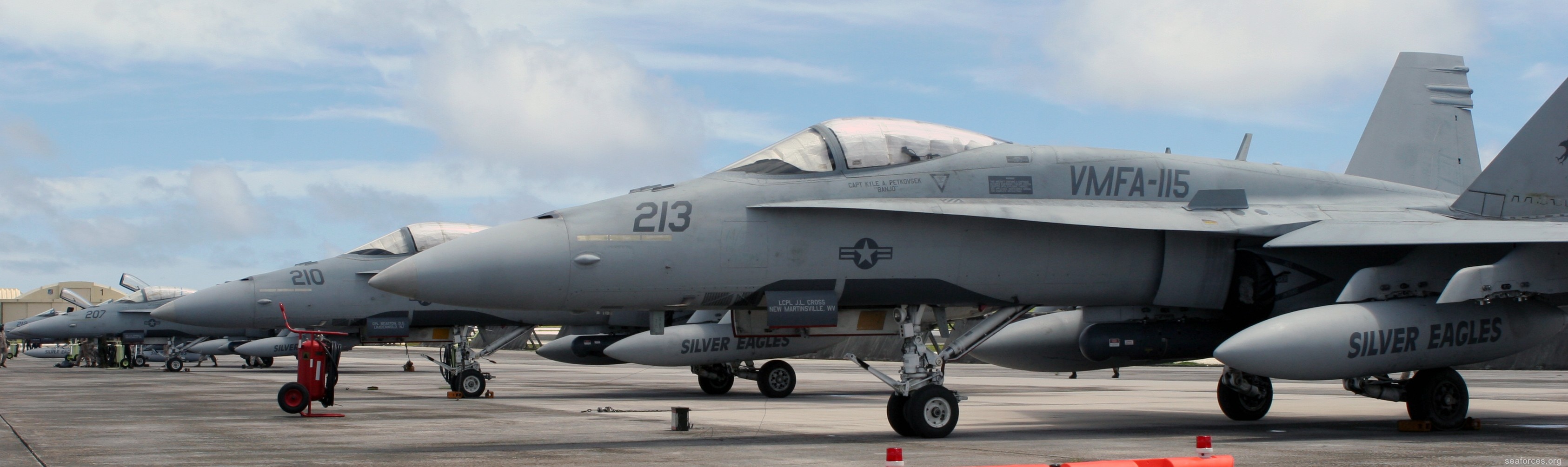 vmfa-115 silver eagles marine fighter attack squadron f/a-18a+ hornet 143