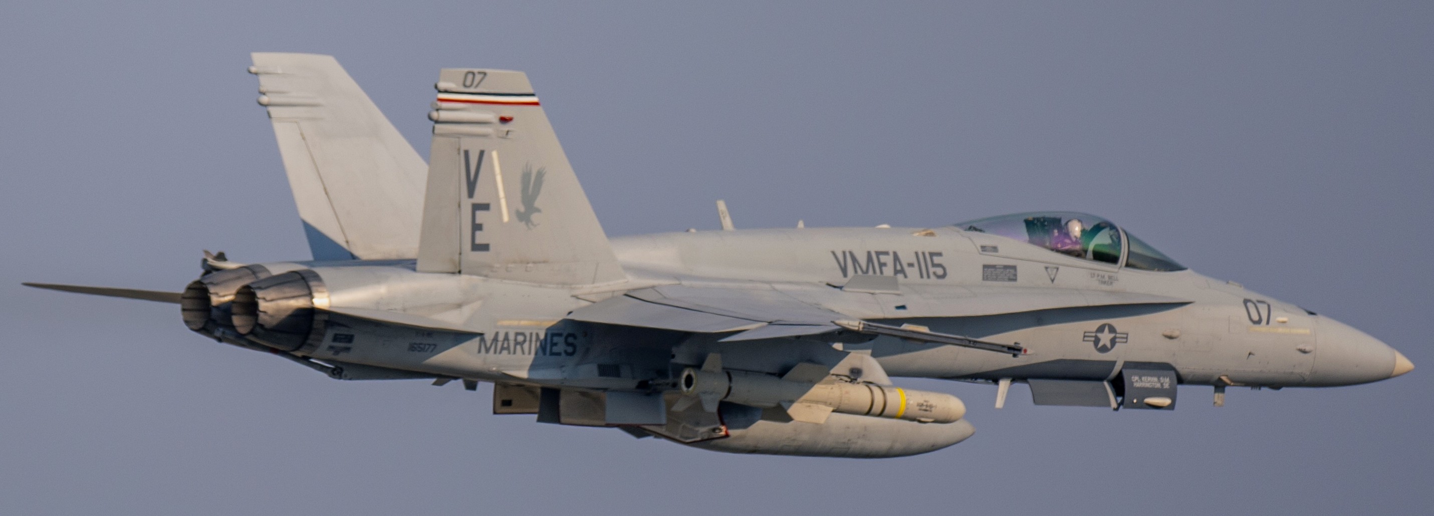 vmfa-115 silver eagles marine fighter attack squadron usmc f/a-18c hornet 191