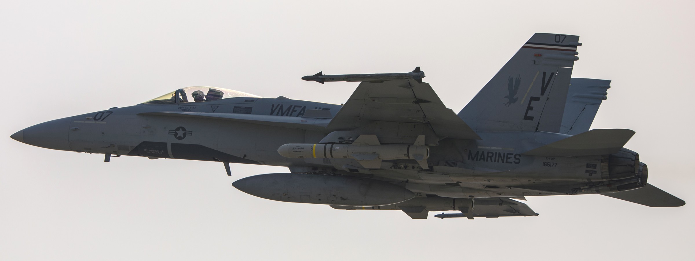 vmfa-115 silver eagles marine fighter attack squadron usmc f/a-18c hornet 194