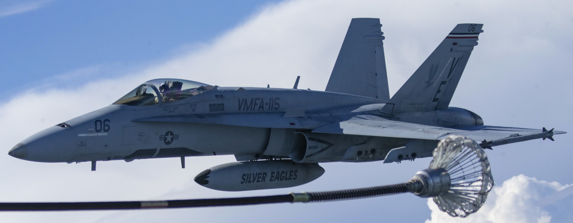 vmfa-115 silver eagles marine fighter attack squadron usmc f/a-18c hornet 215